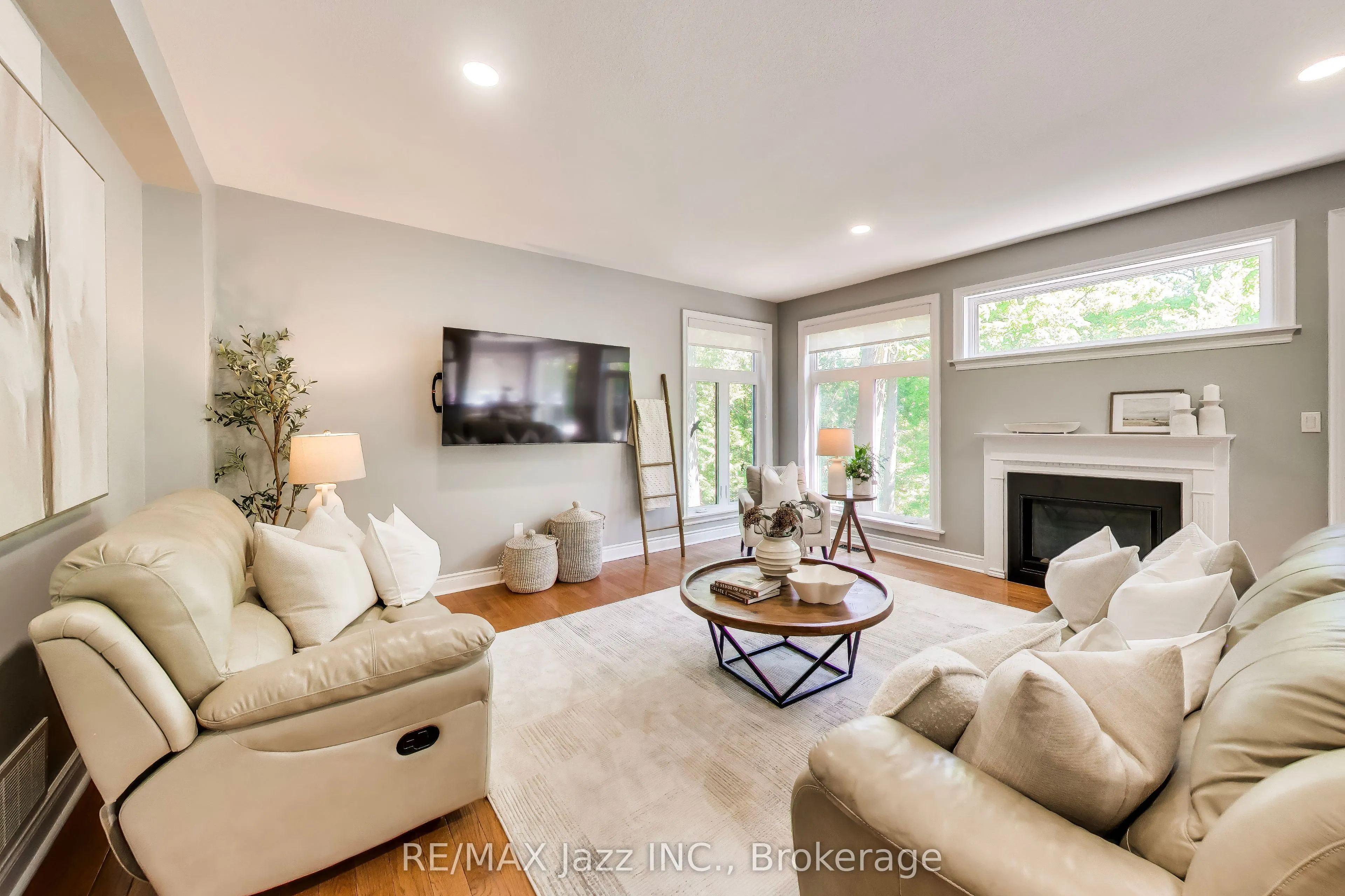 45 Windsor Valley Place
