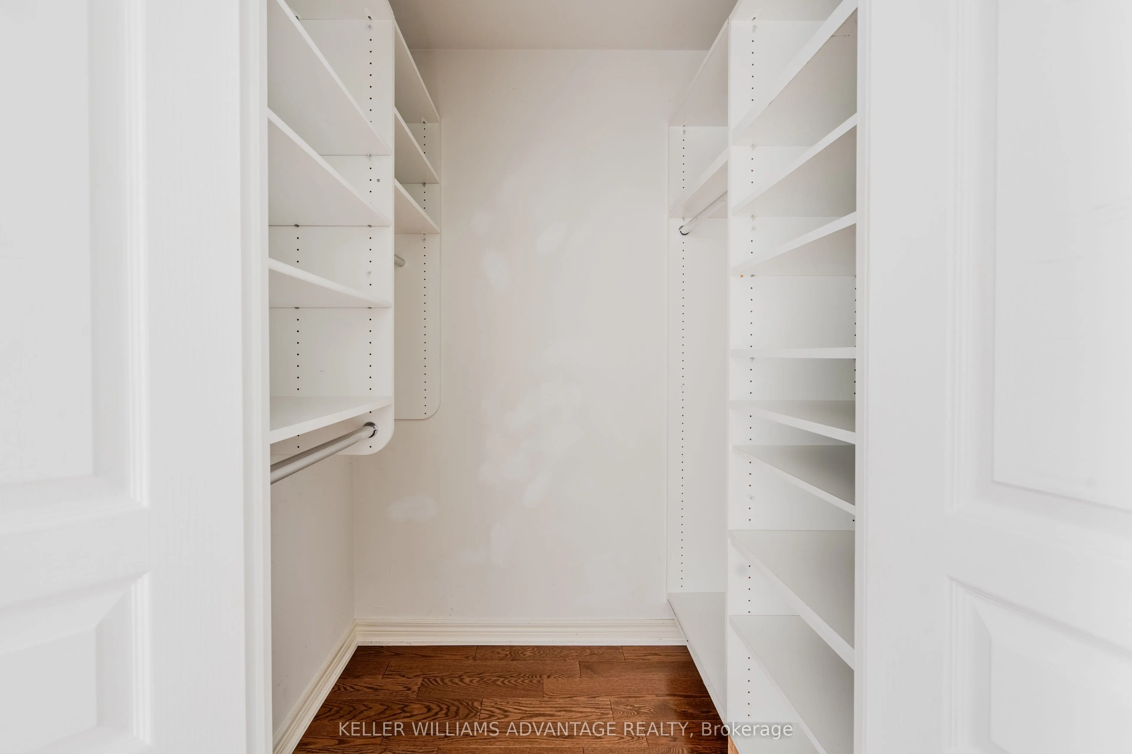 9 Boardwalk Drive #321