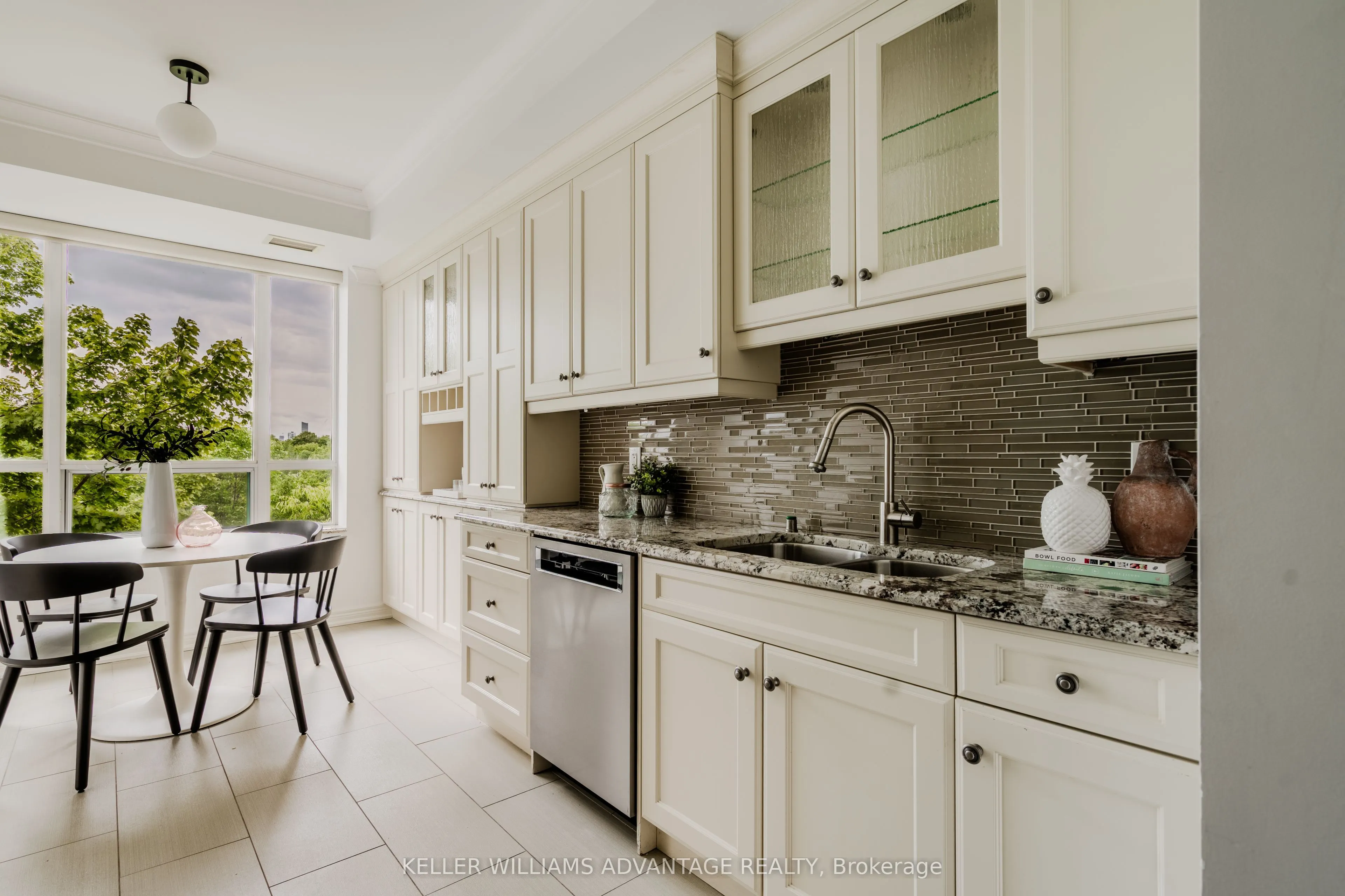 9 Boardwalk Drive #321