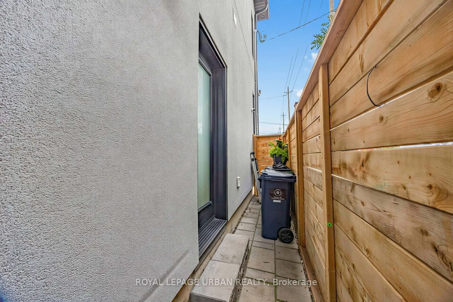 287 Glebemount Avenue