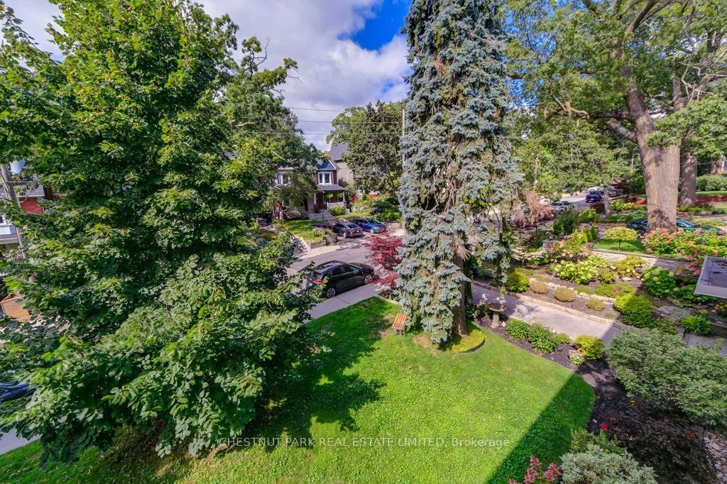 75 Scarborough Road #201