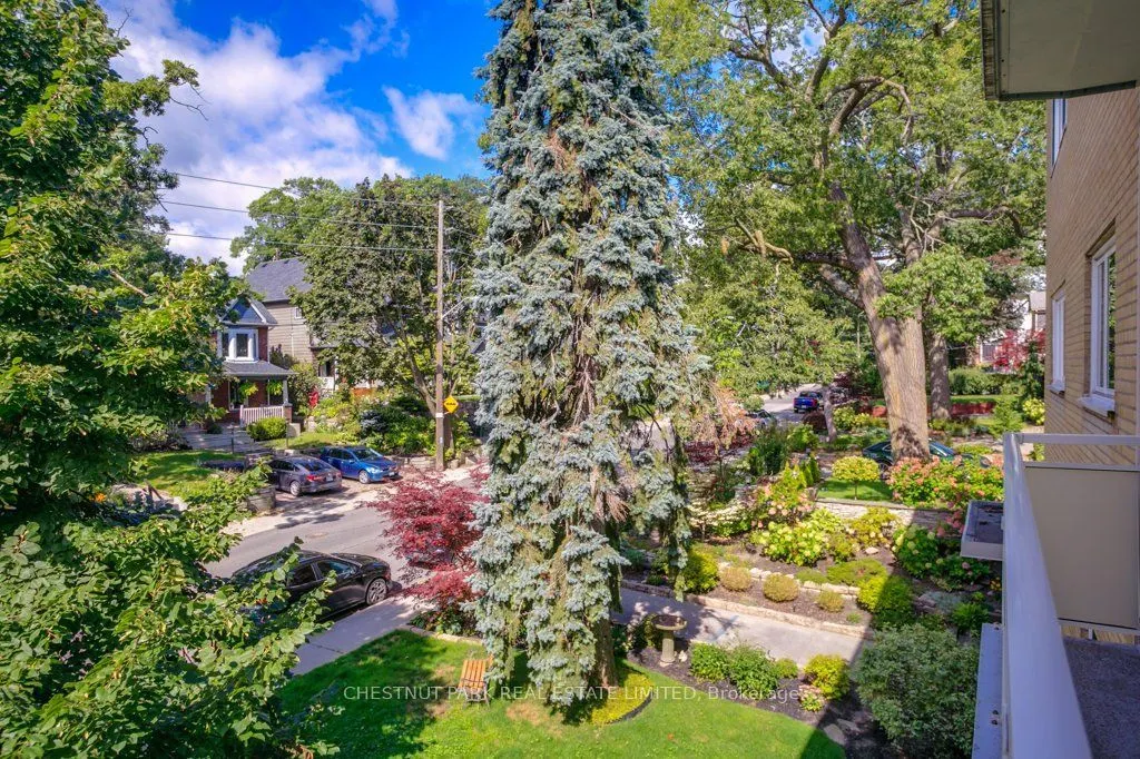 75 Scarborough Road #201