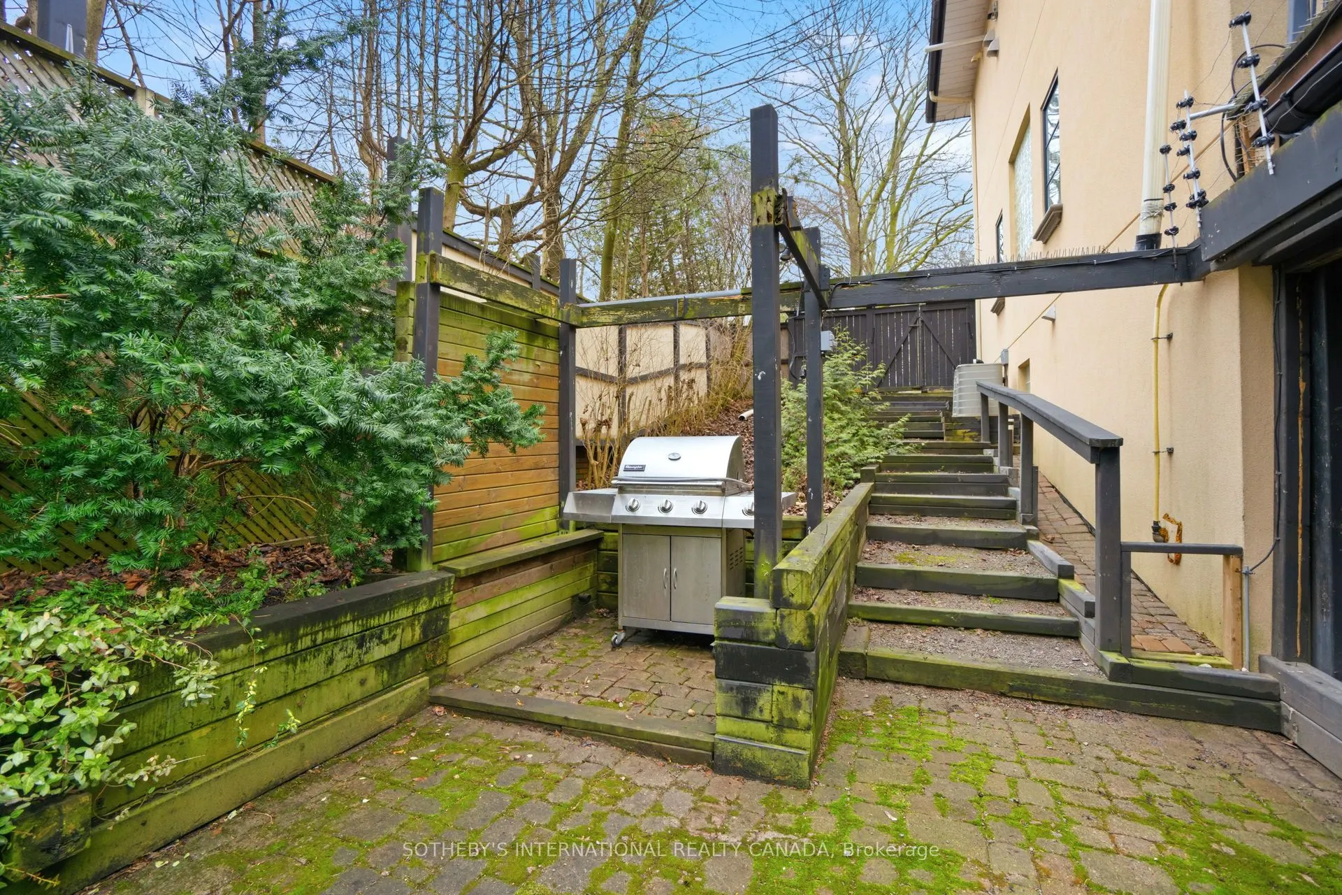 55 Pine Ridge Drive