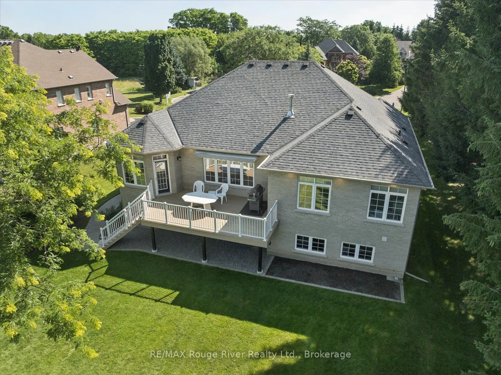 26 Hanover Court