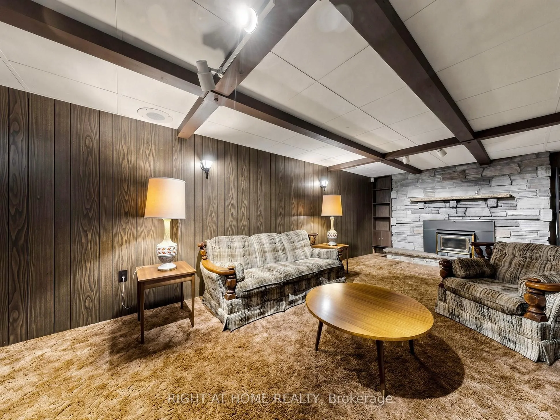 36 Joanna Drive E