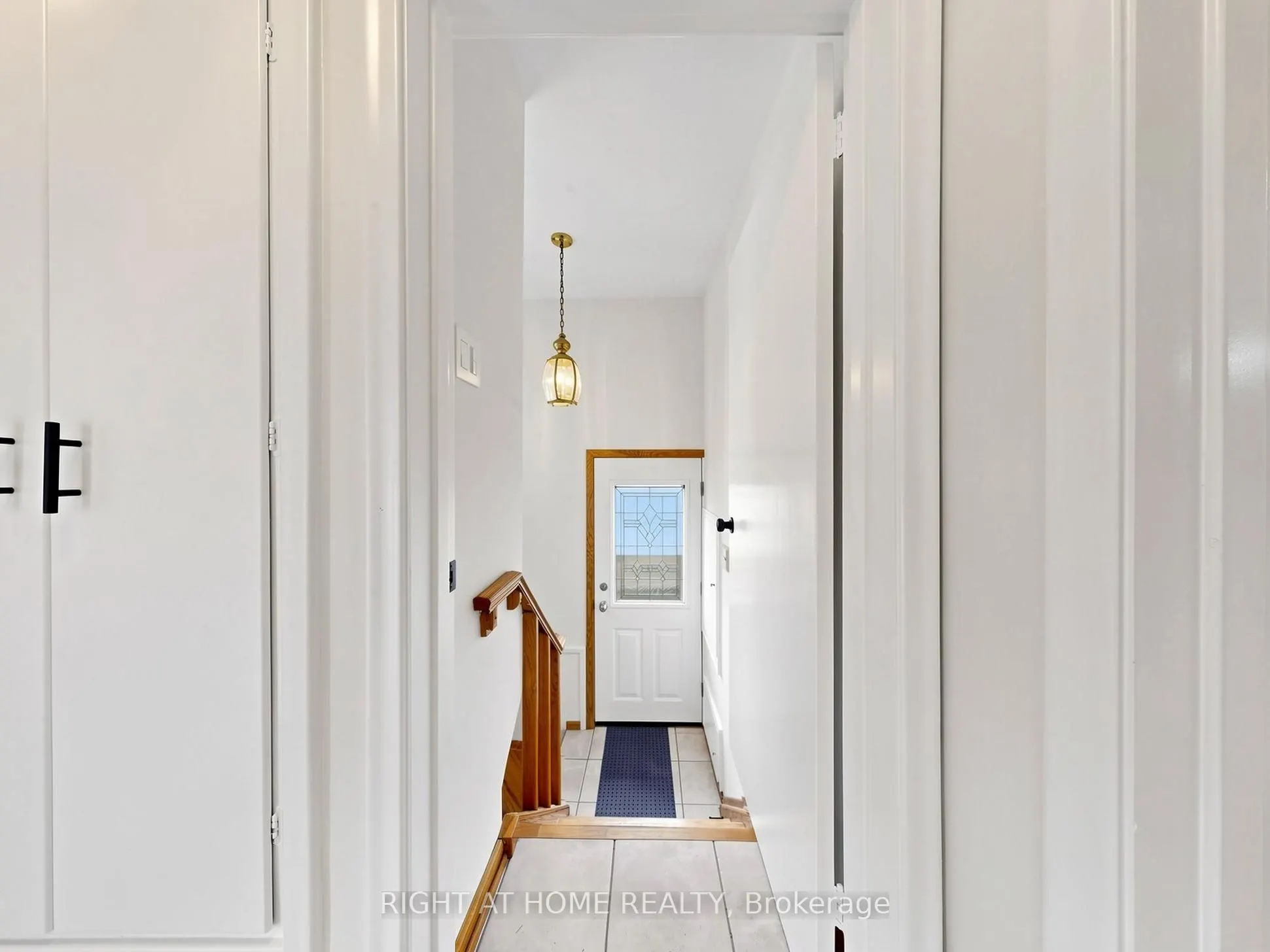36 Joanna Drive E