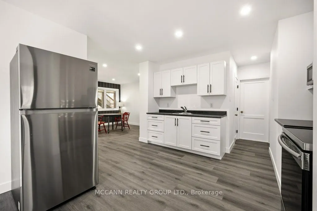 124 Scarboro Crescent