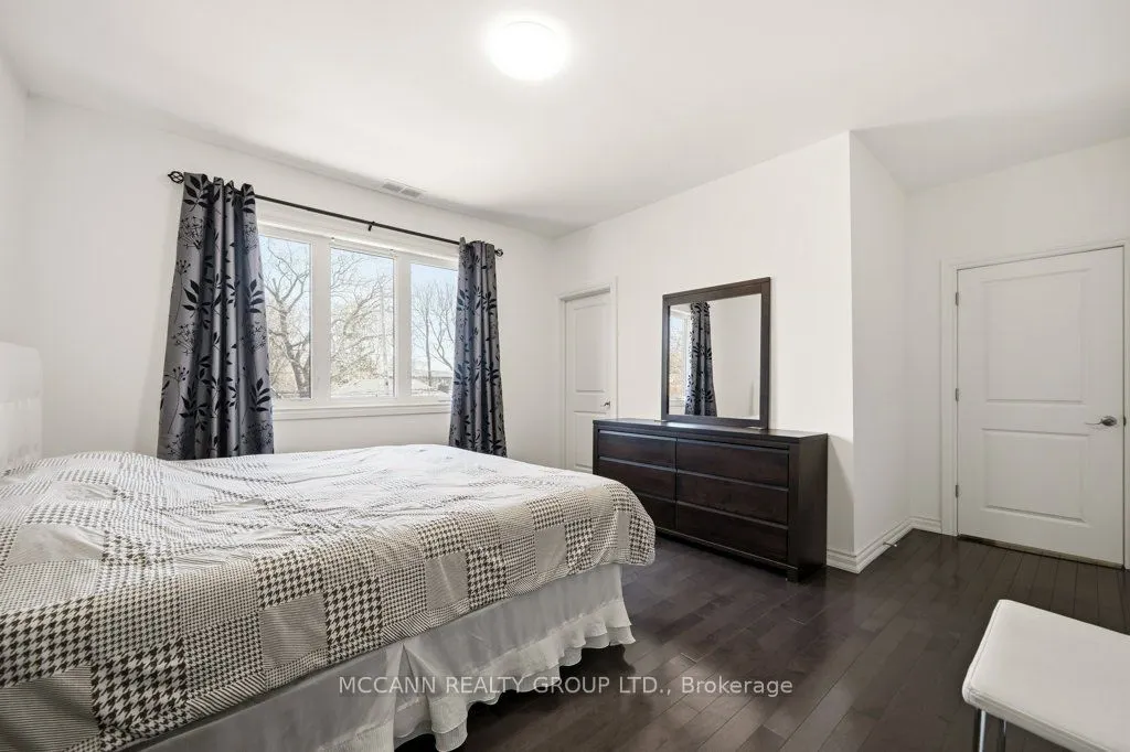 124 Scarboro Crescent
