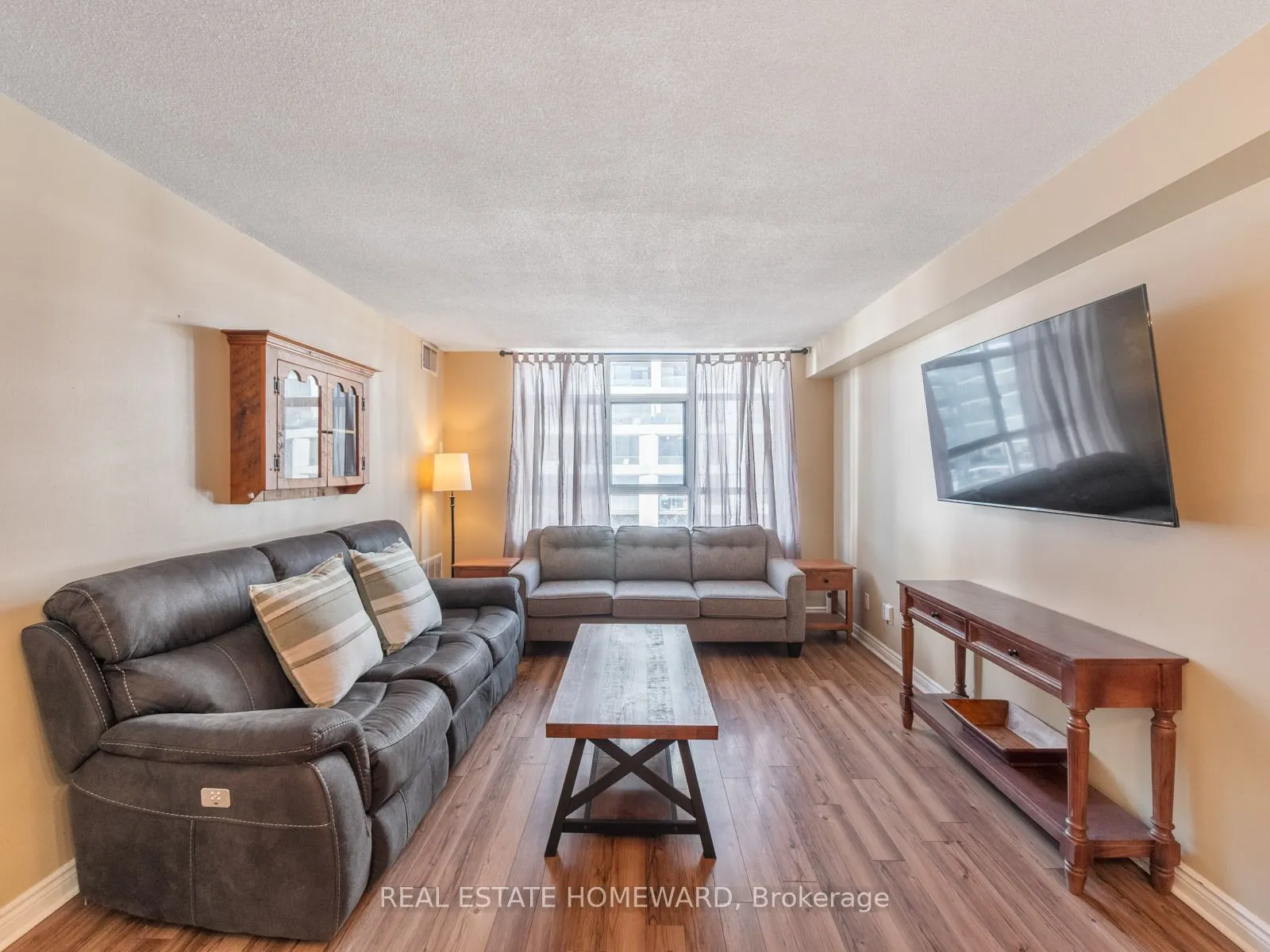 1091 Kingston Road #624