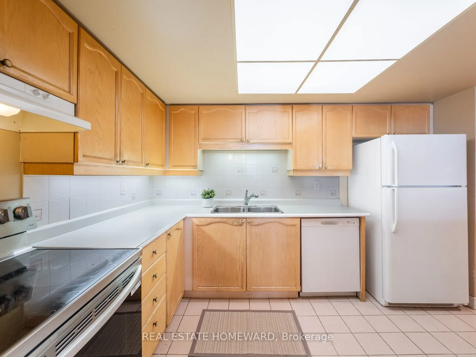 1091 Kingston Road #624