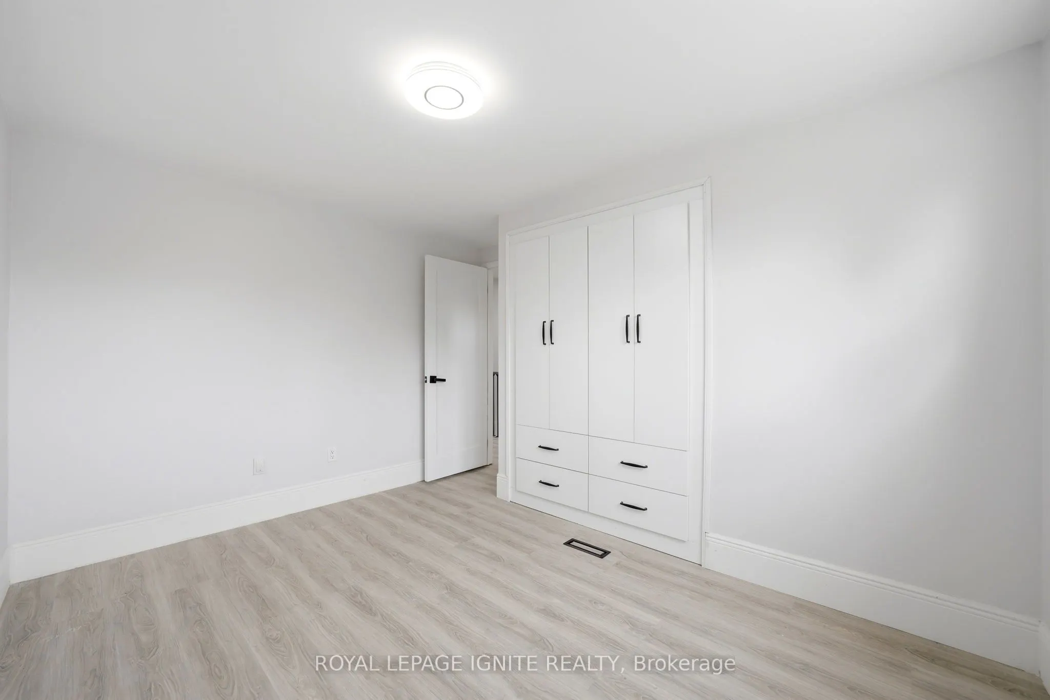 26 Winston Crescent
