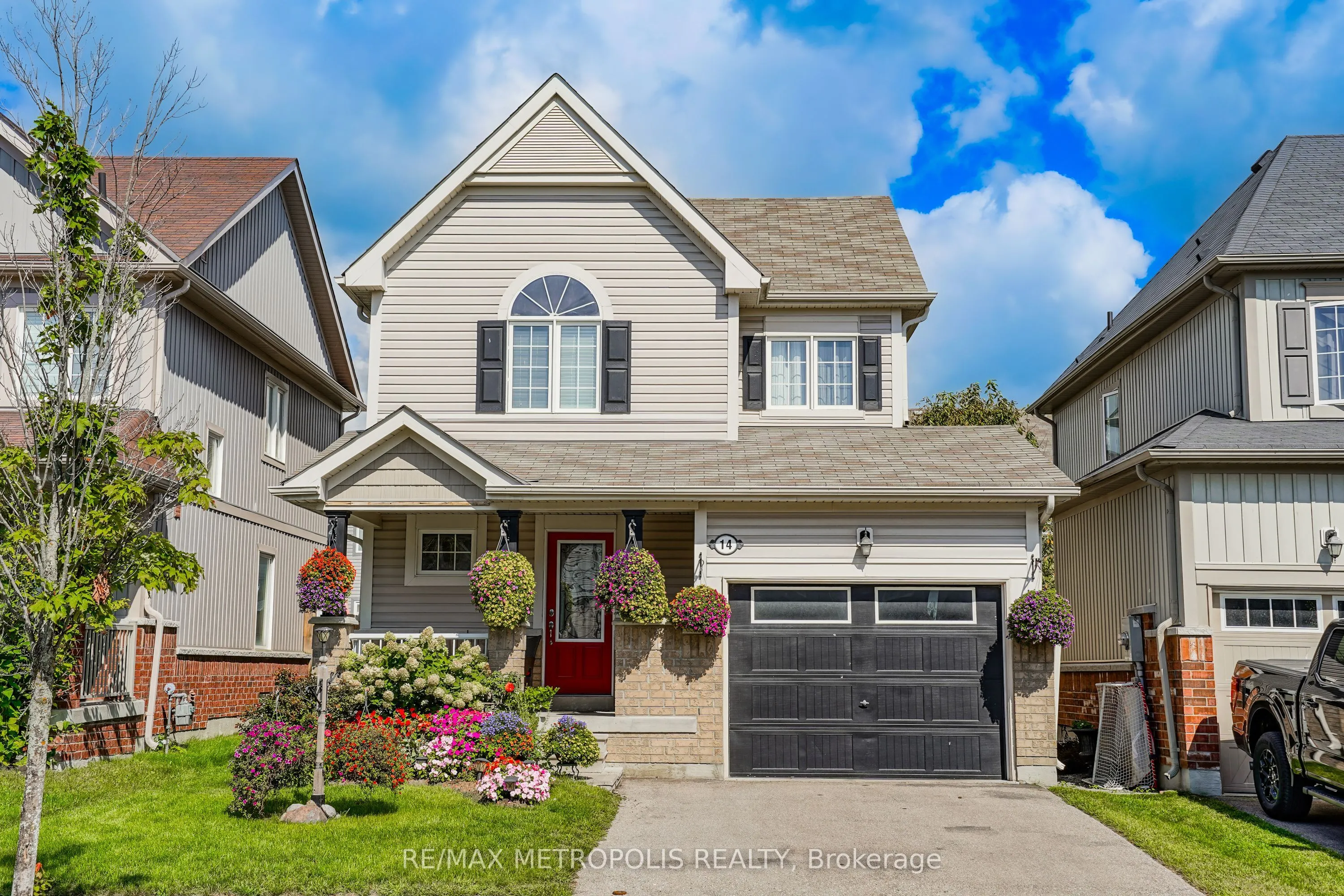 14 Richard Davies Crescent