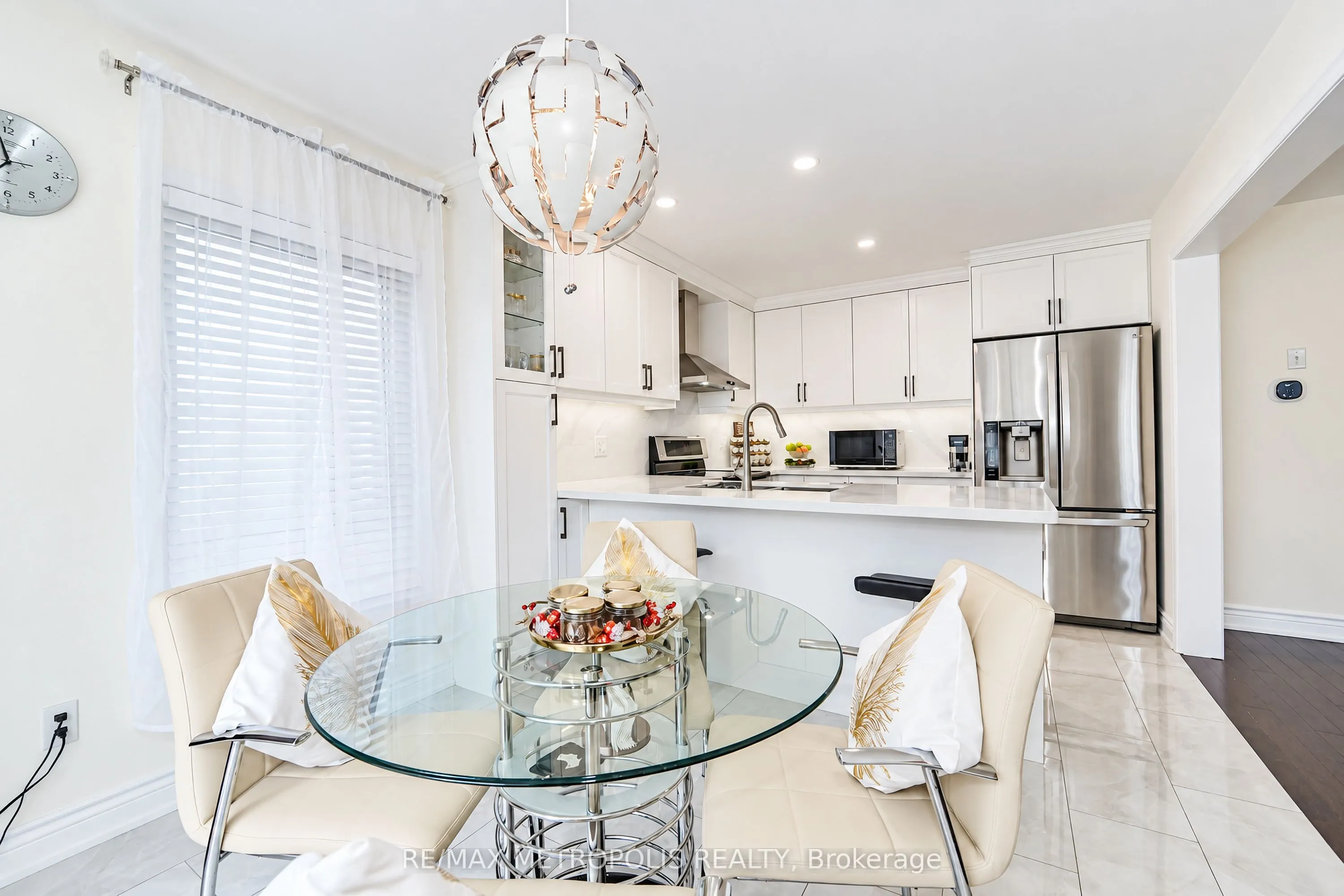 14 Richard Davies Crescent