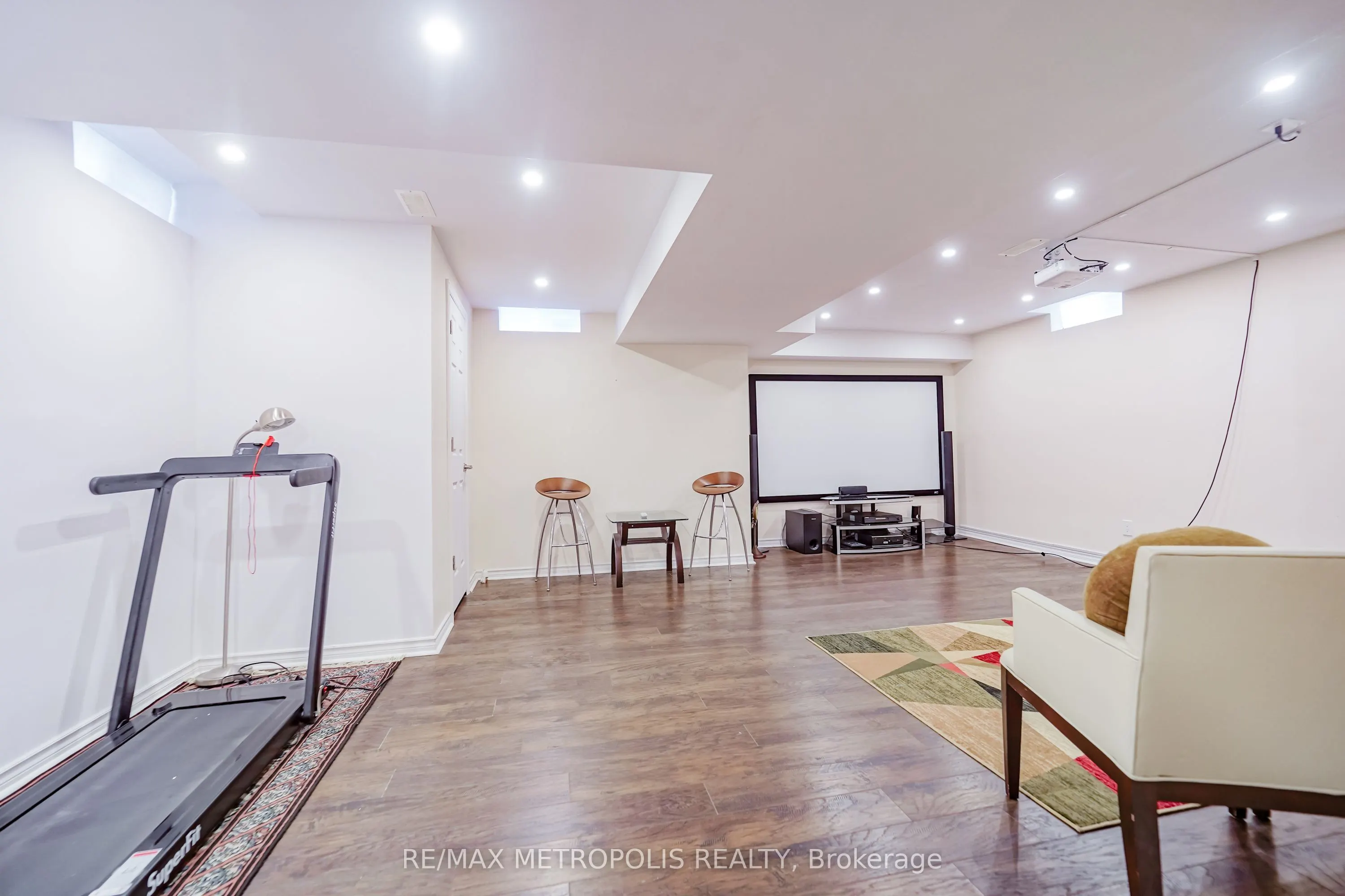 14 Richard Davies Crescent