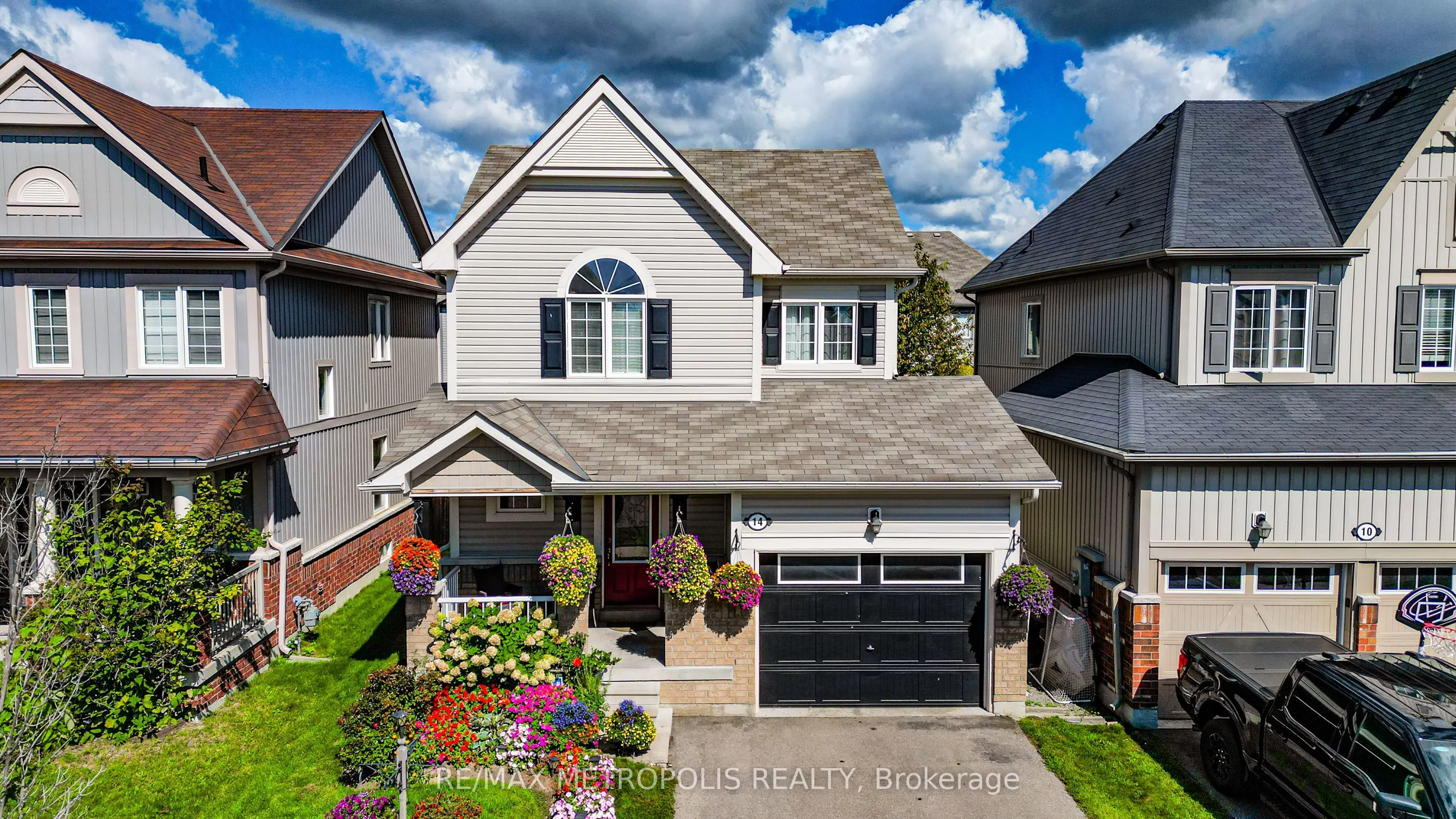 14 Richard Davies Crescent