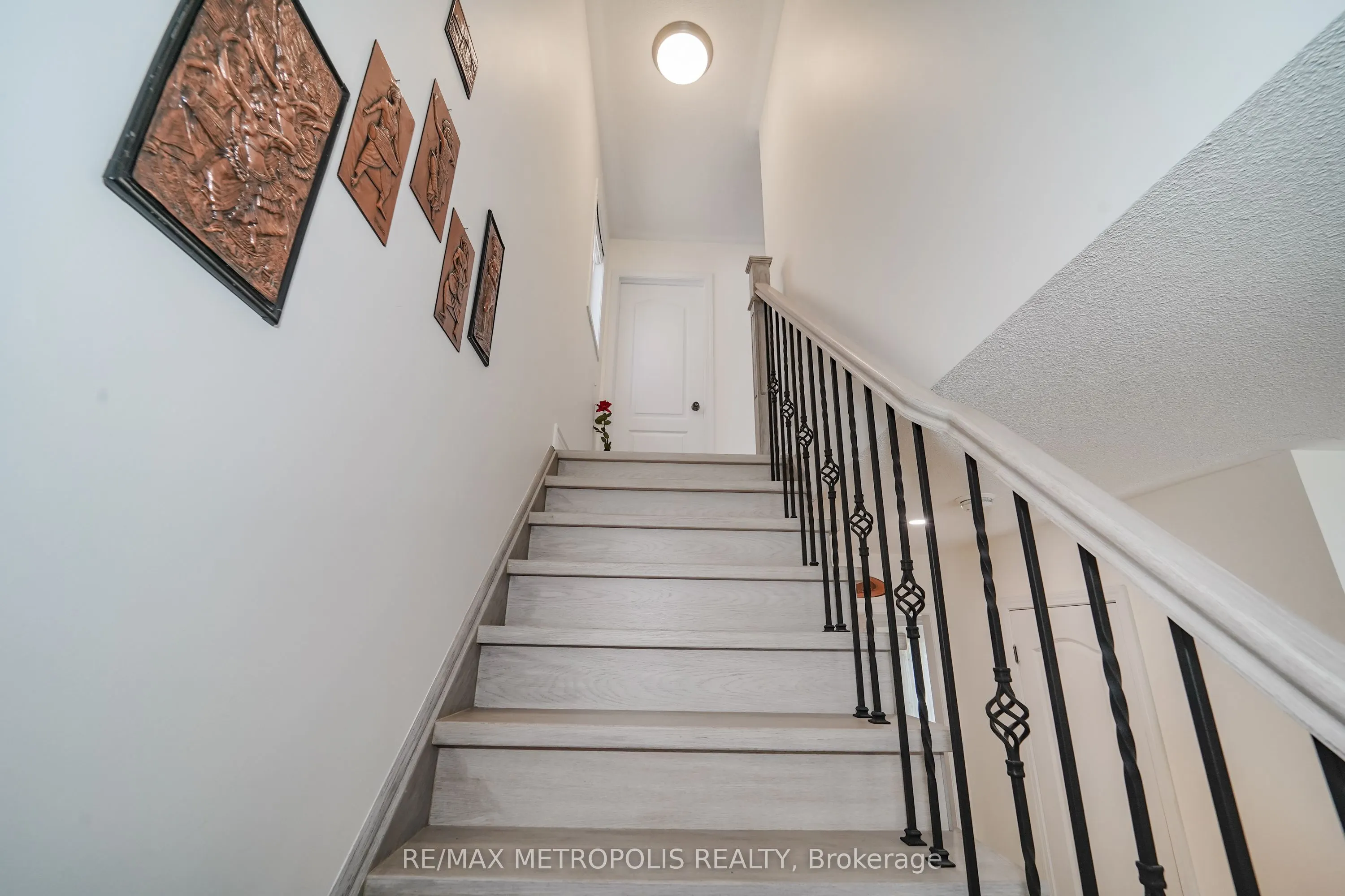 14 Richard Davies Crescent