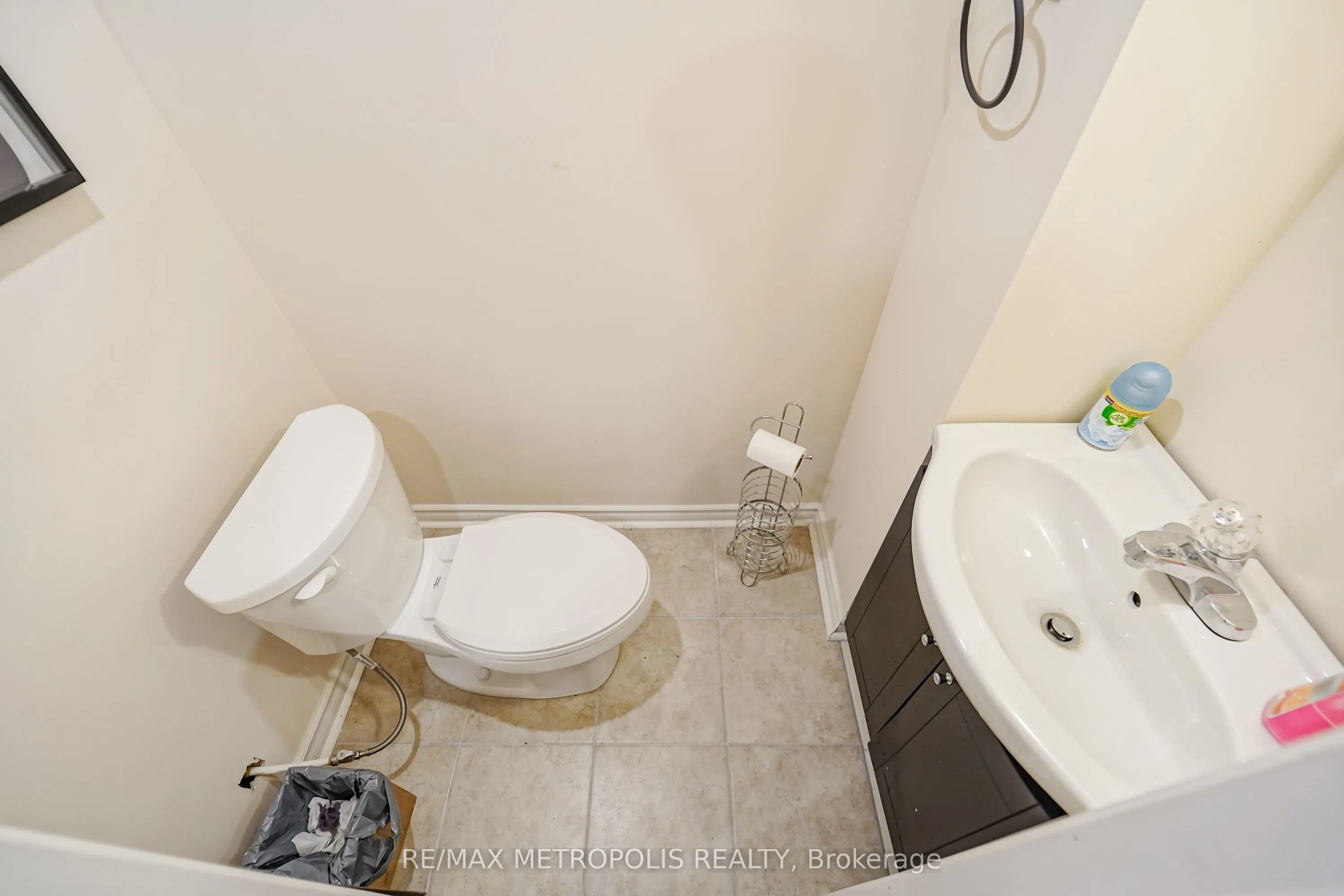 14 Richard Davies Crescent