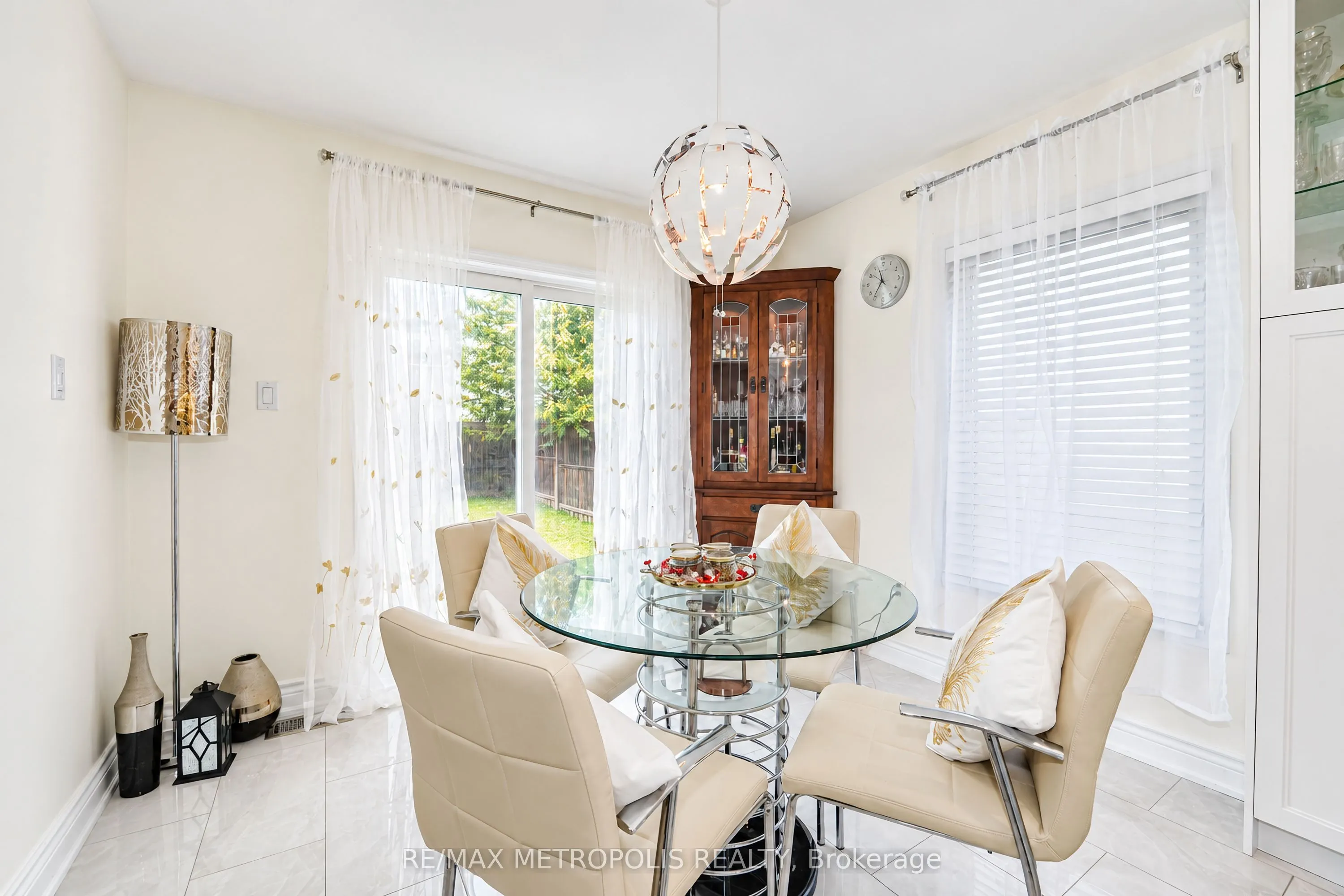 14 Richard Davies Crescent