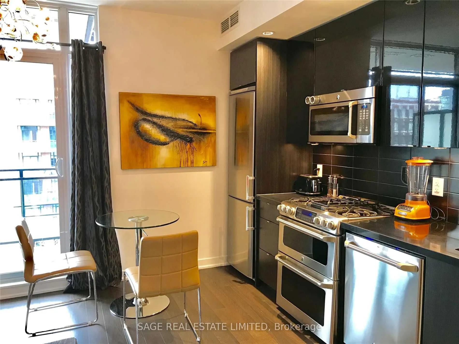 88 Colgate Avenue #533