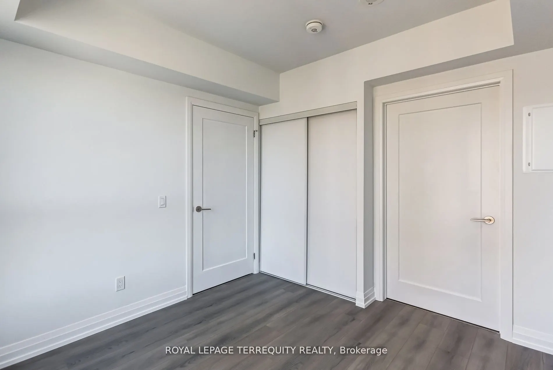 286 Main Street #1906