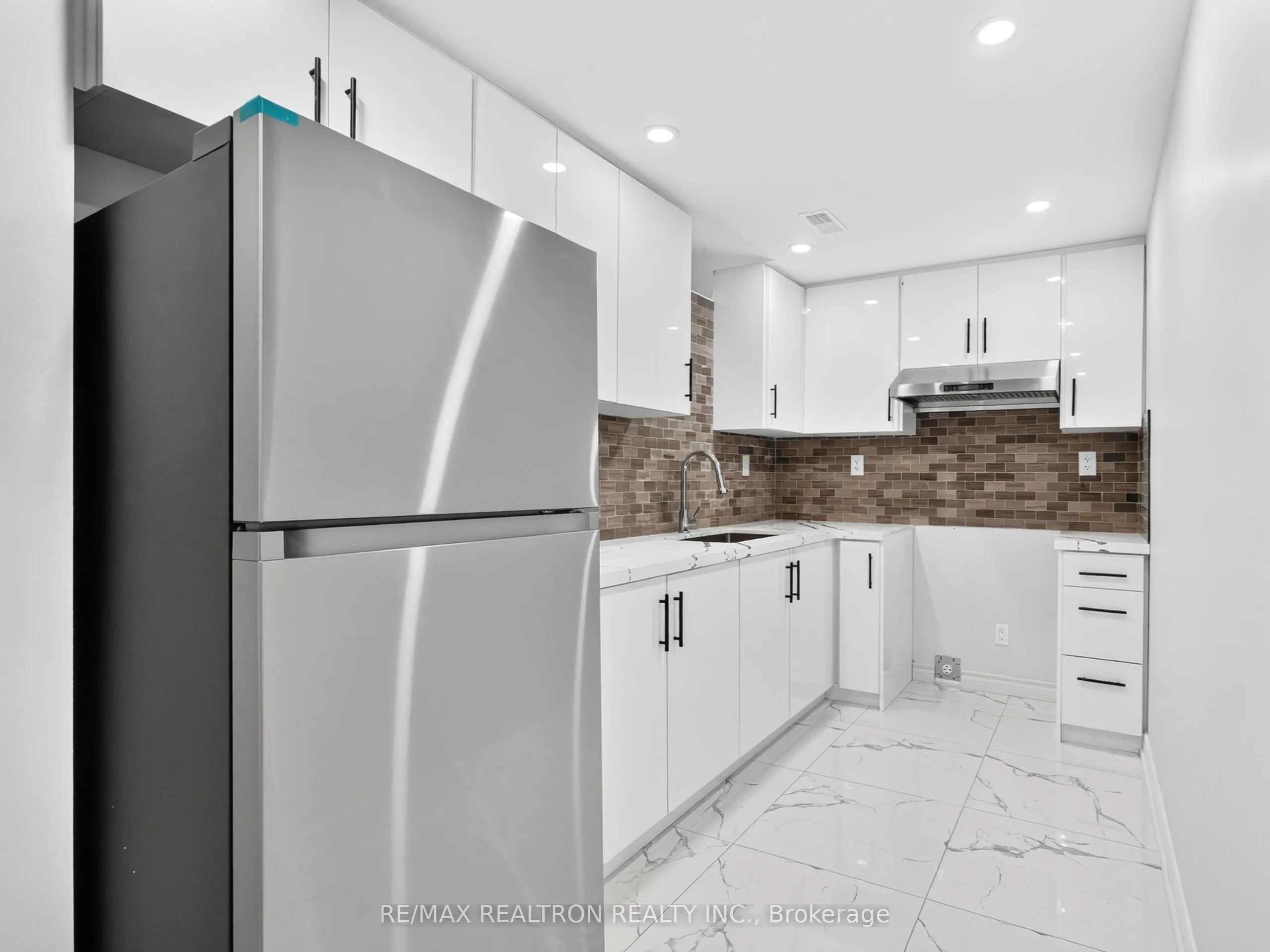 32 Whitlock Crescent #Basement