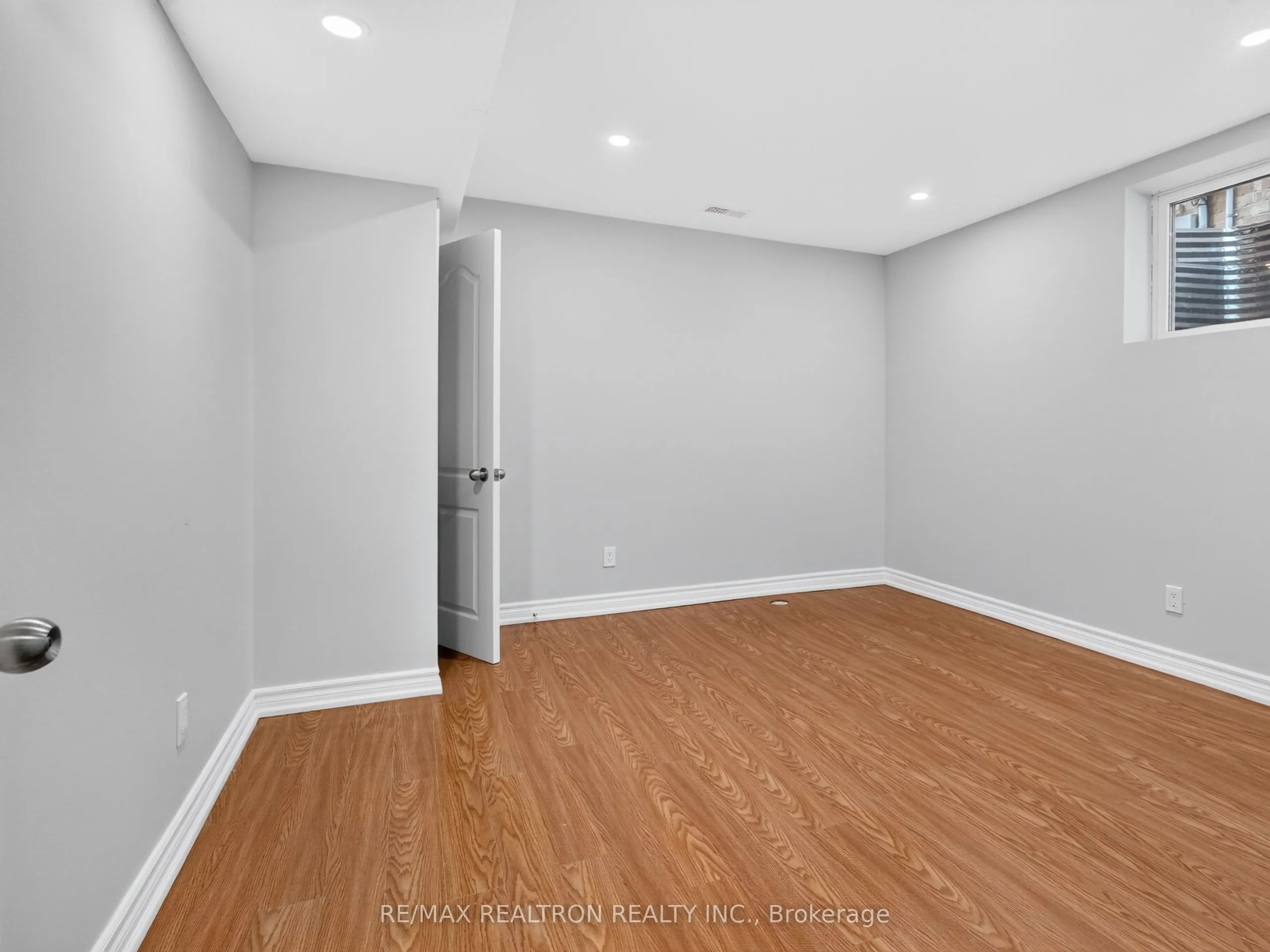 32 Whitlock Crescent #Basement