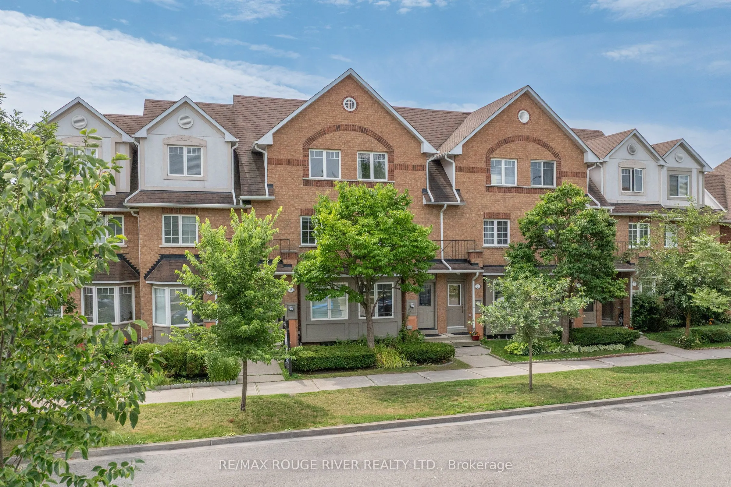 23 Hedge End Road #91