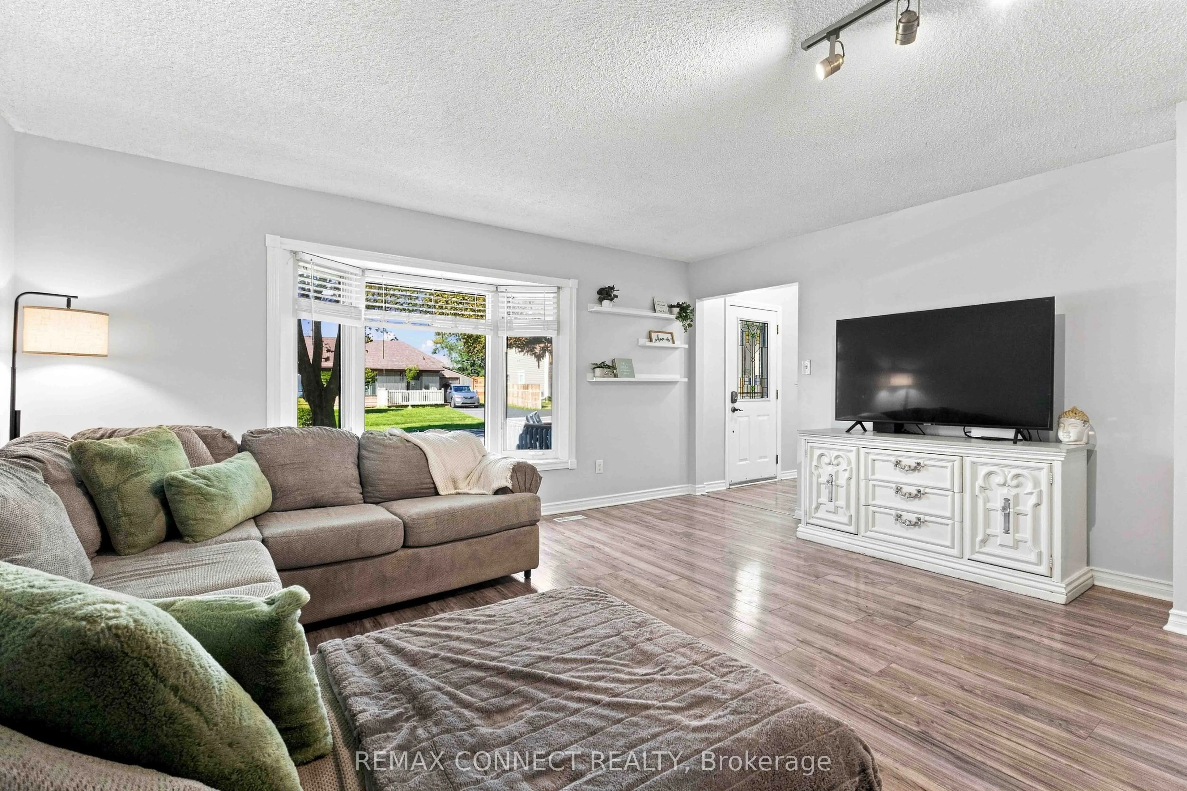 31 Roser Crescent