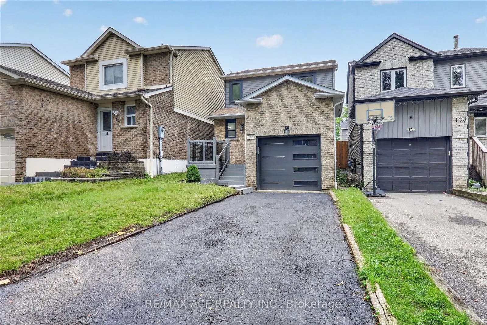 101 Greenfield Crescent