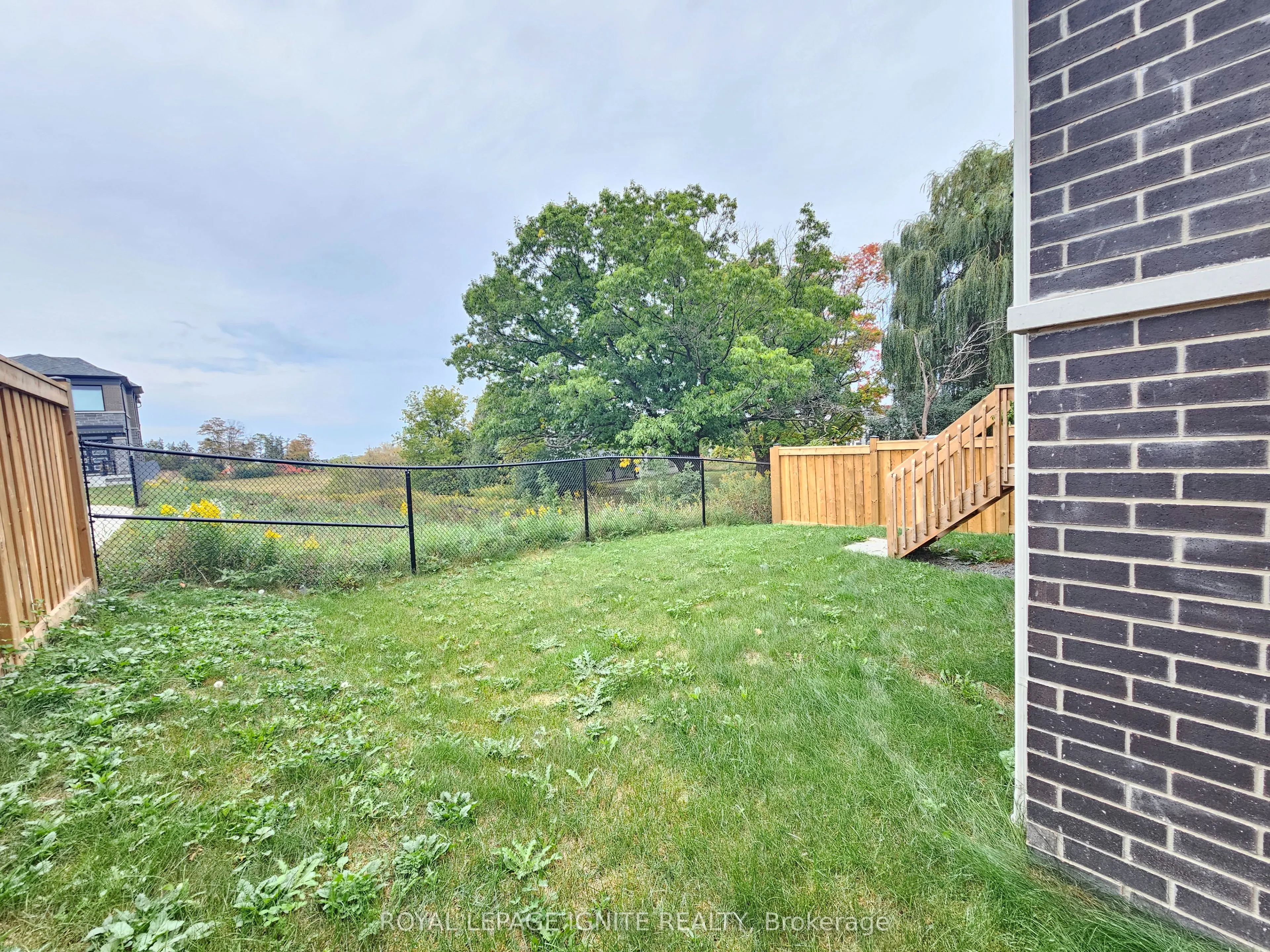 3250 Chimney Swift Crescent