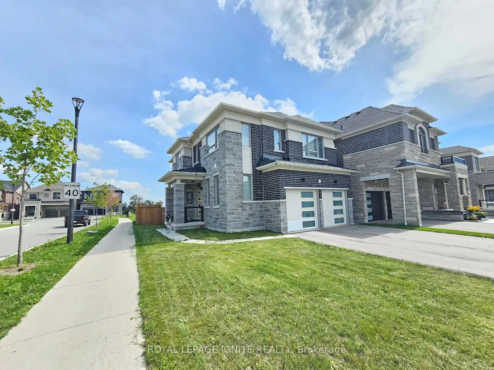 3250 Chimney Swift Crescent