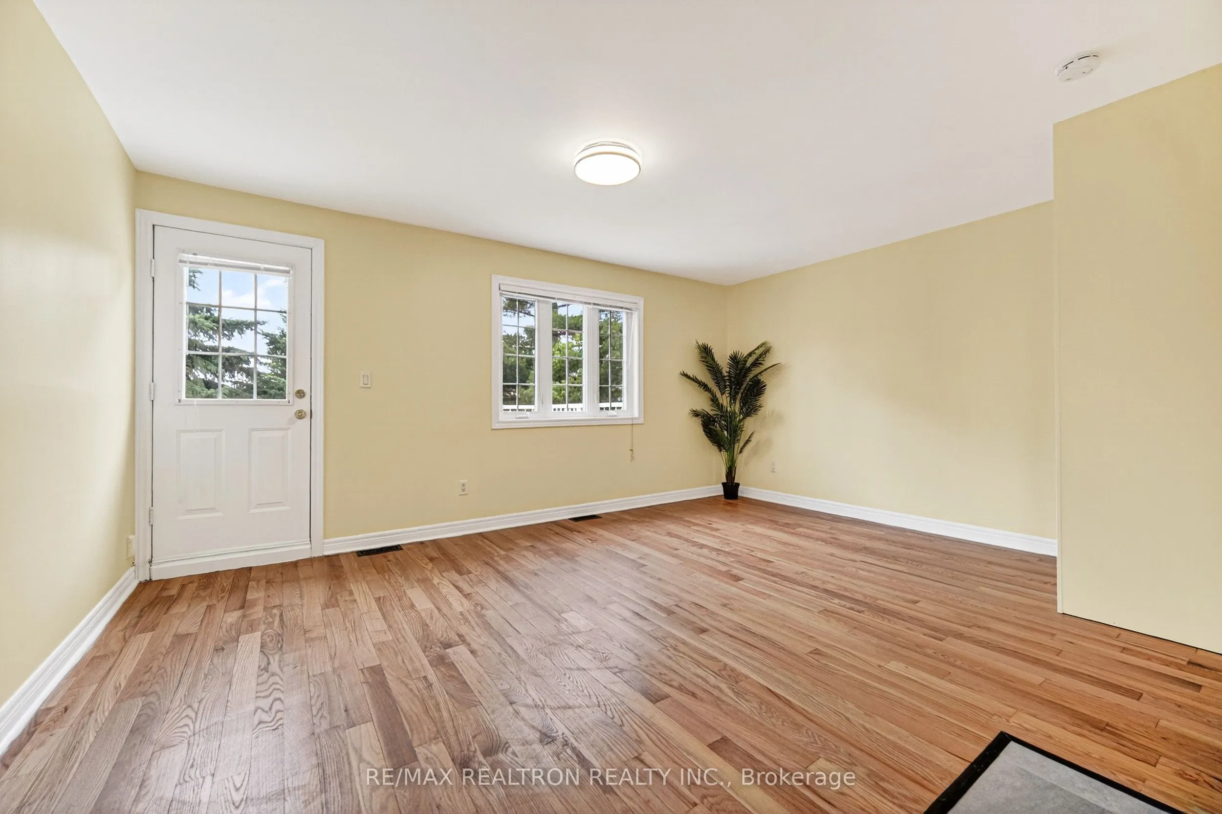 454 Donlands Avenue #A3