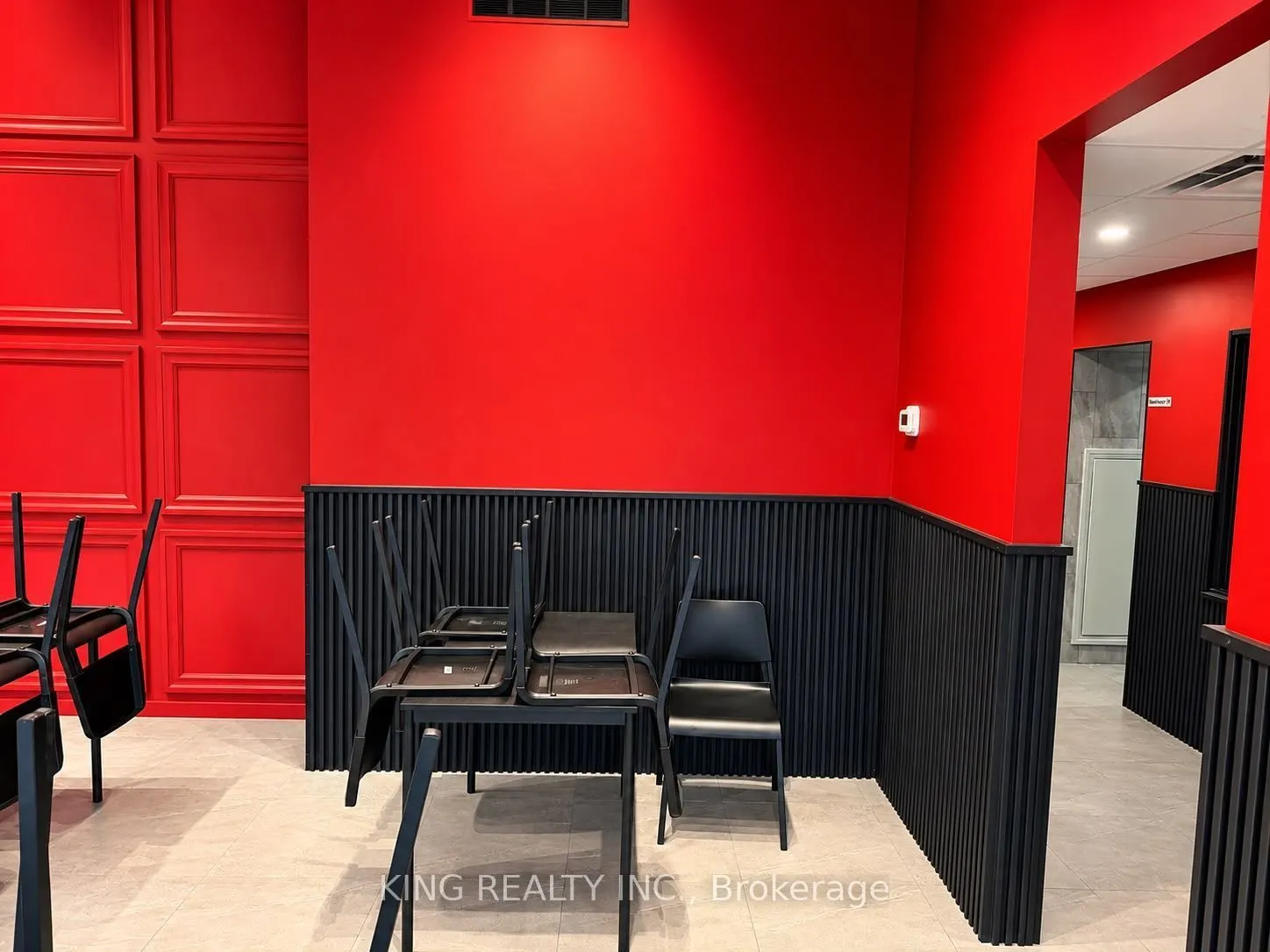 1001 Queen Street E