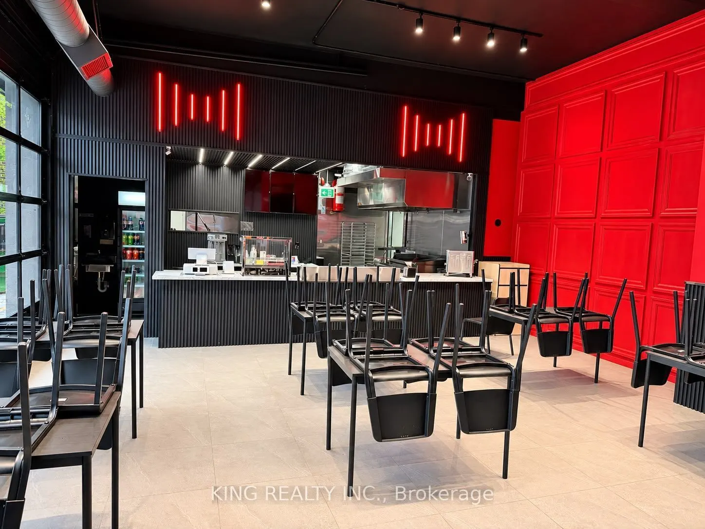 1001 Queen Street E