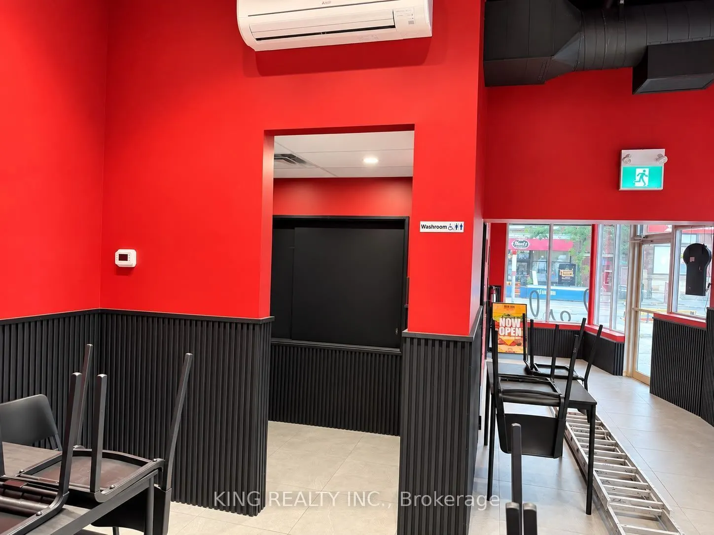 1001 Queen Street E