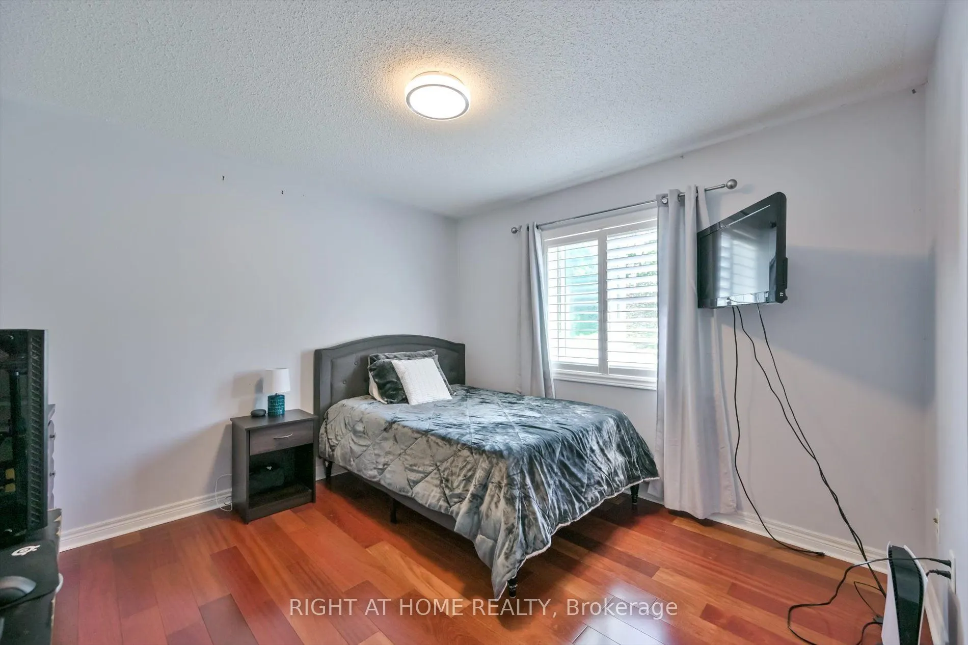 57 Hopkinson Crescent