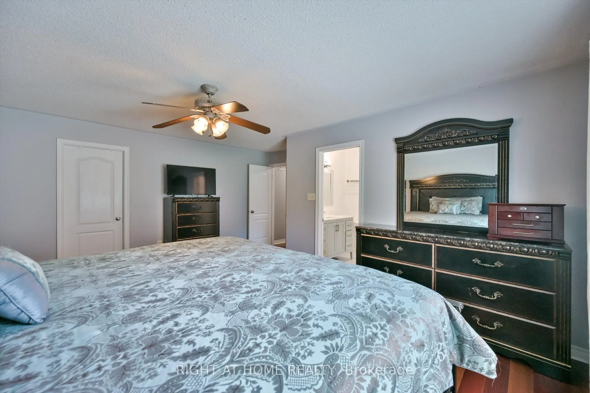 57 Hopkinson Crescent