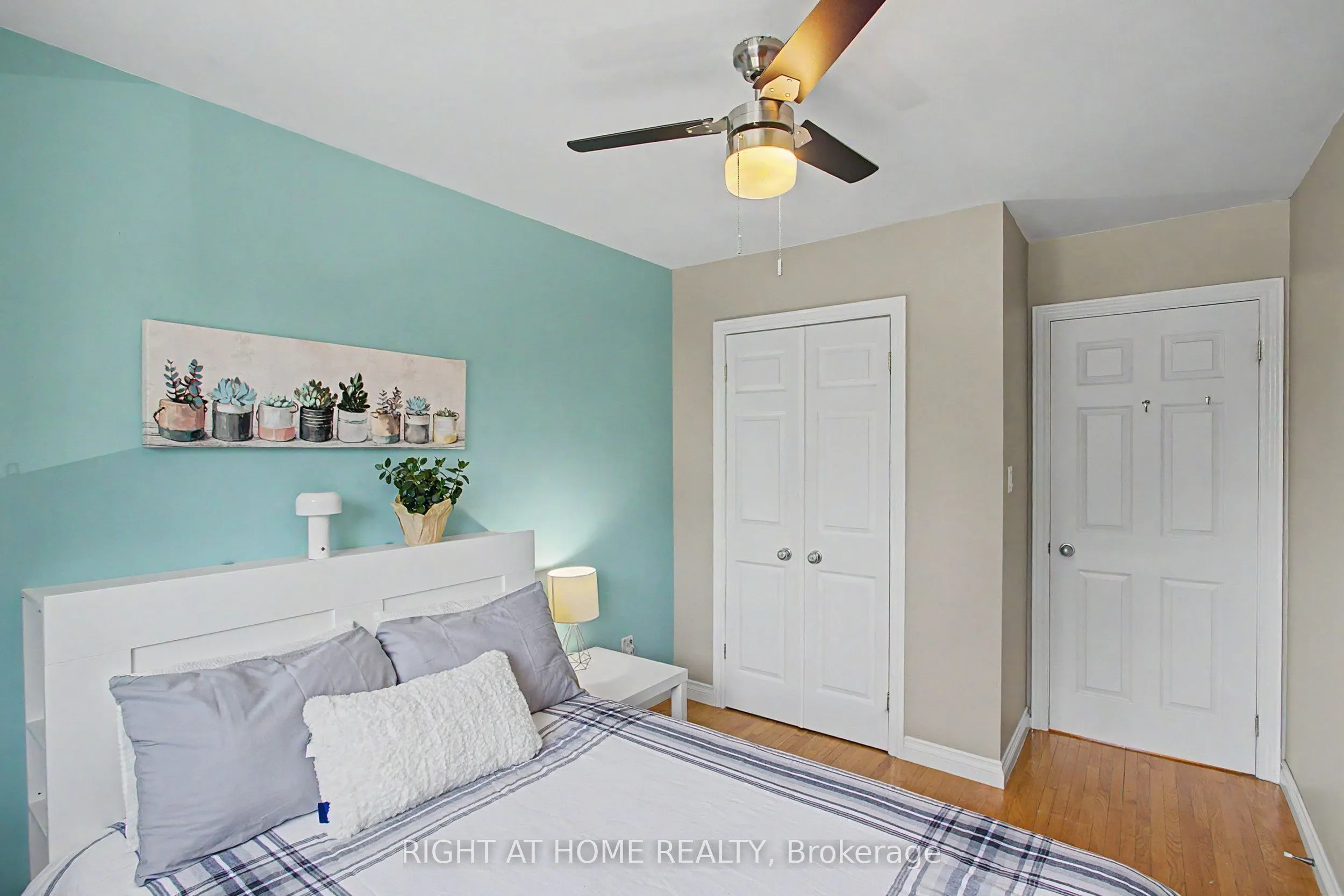 784 Rodney Court