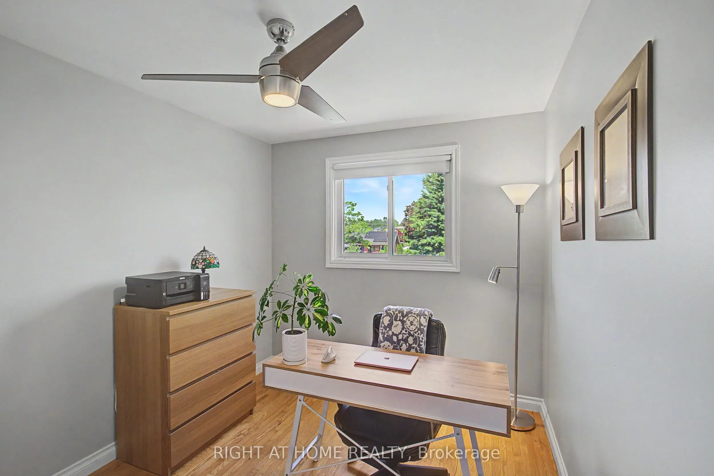 784 Rodney Court