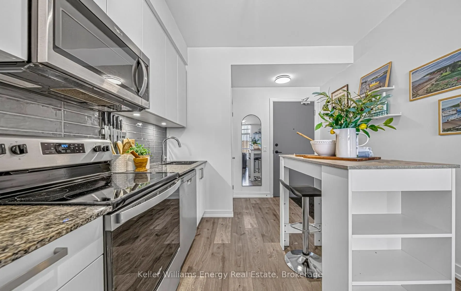 1010 Dundas Street E #301