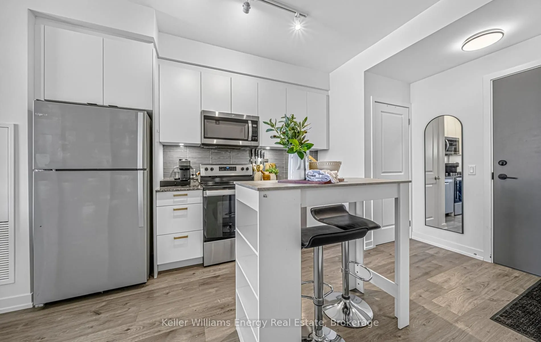 1010 Dundas Street E #301