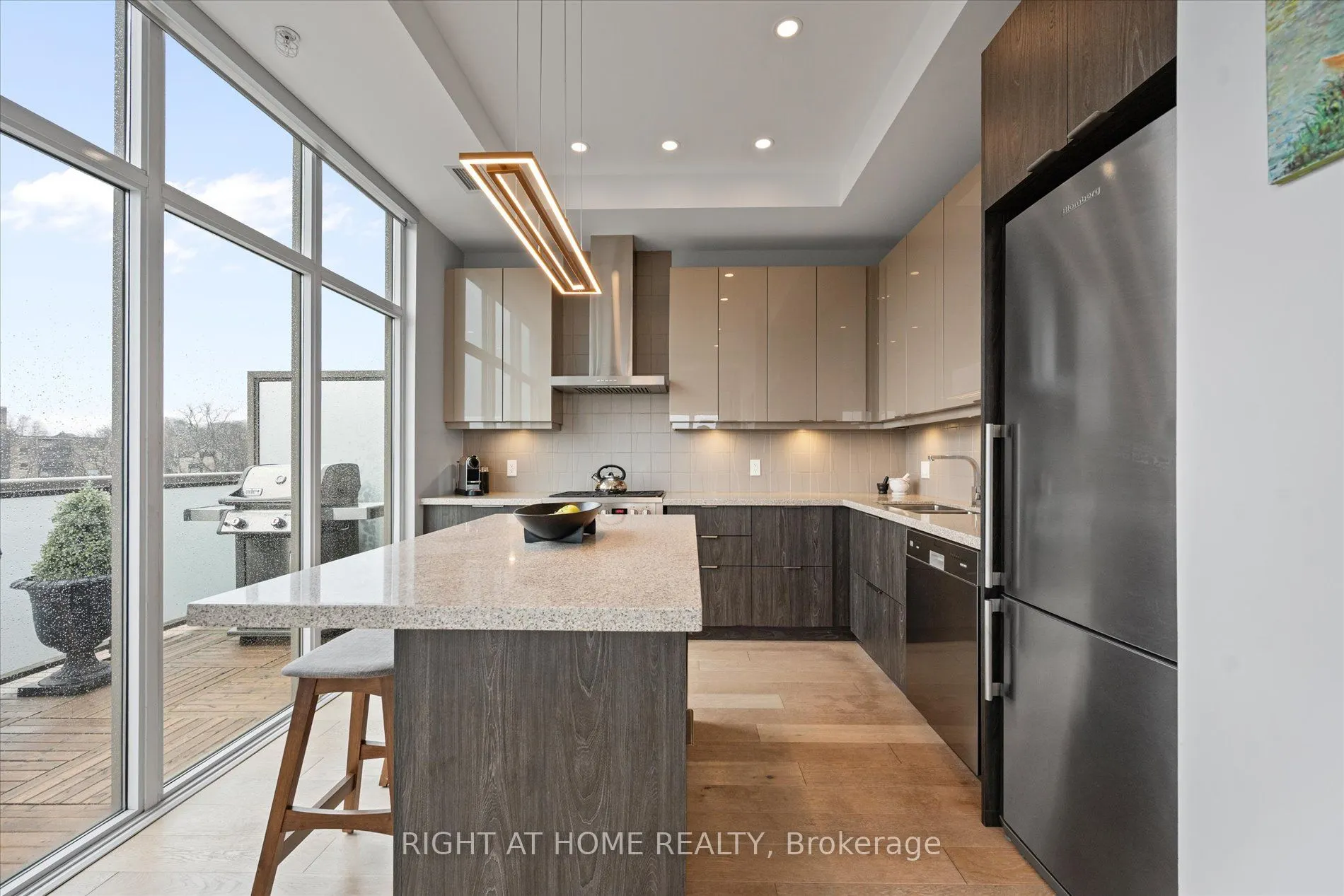 580 Kingston Road #PH1