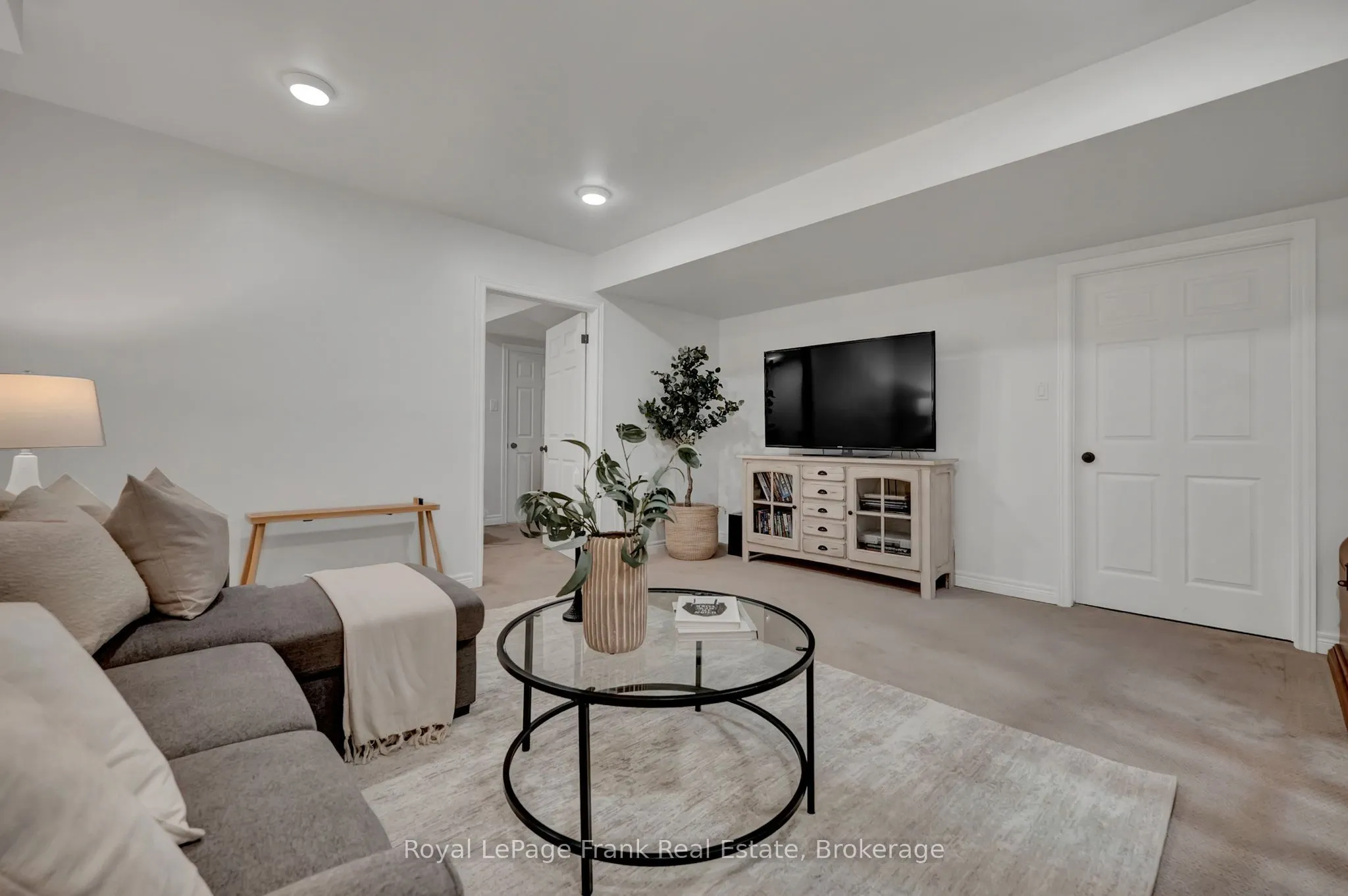 9 Sheenan Court