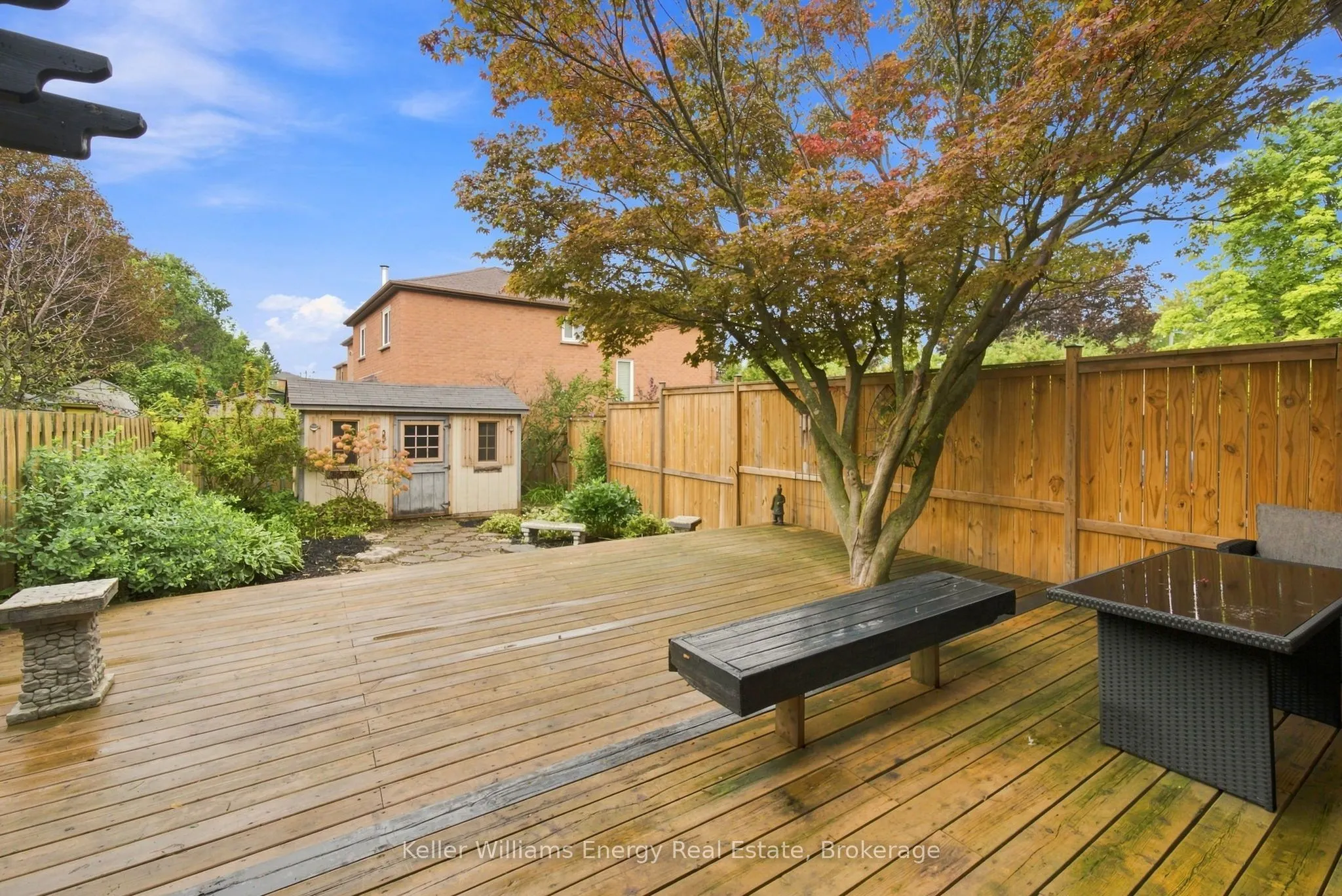 61 Fernbank Place