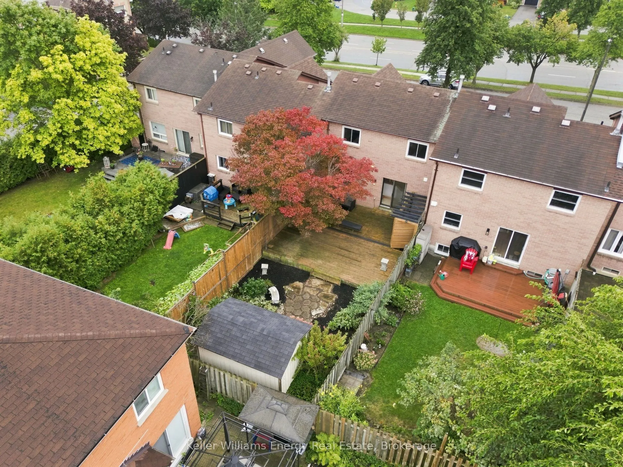 61 Fernbank Place