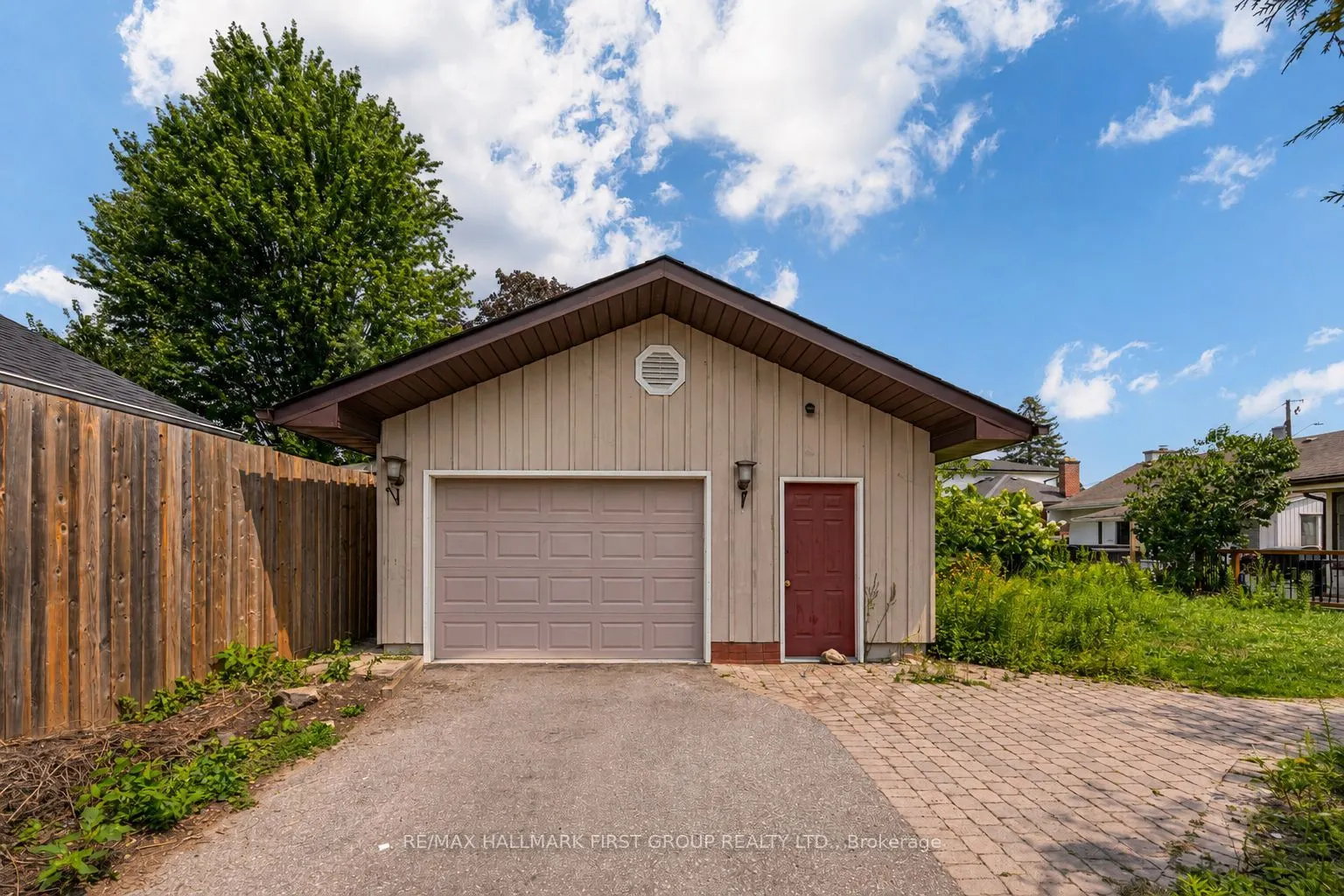 180 Sherwood Avenue
