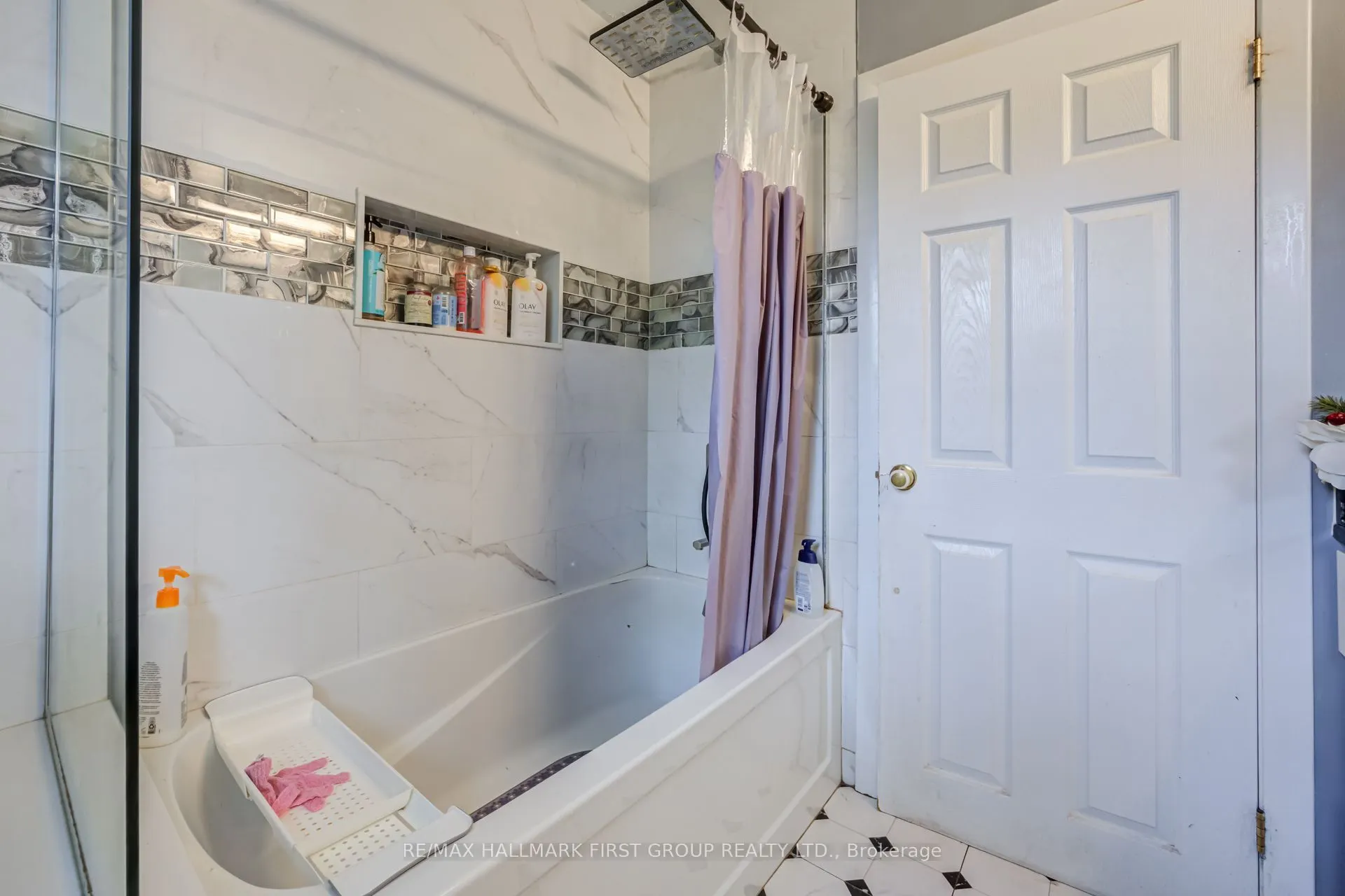 180 Sherwood Avenue