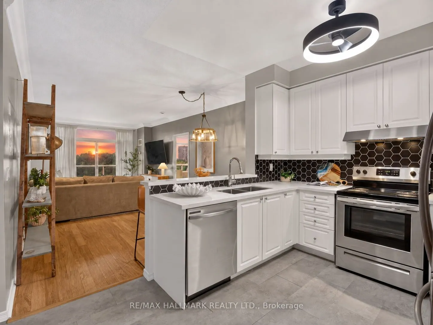 3650 Kingston Road #PH918