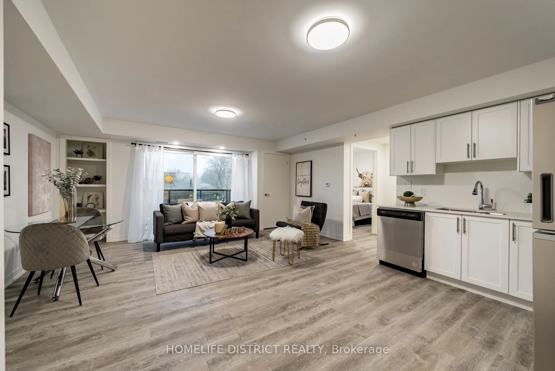 976 Simcoe Street N #312