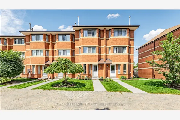 2472 Eglinton Avenue E #Th 19